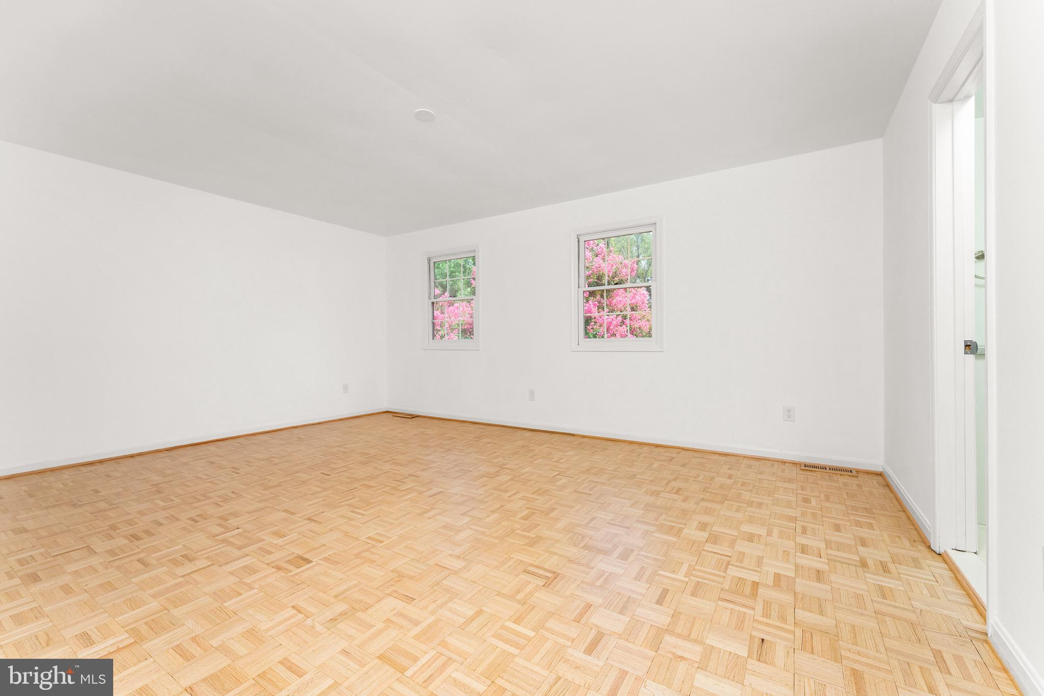 FOX HERITAGE - Residential Lease