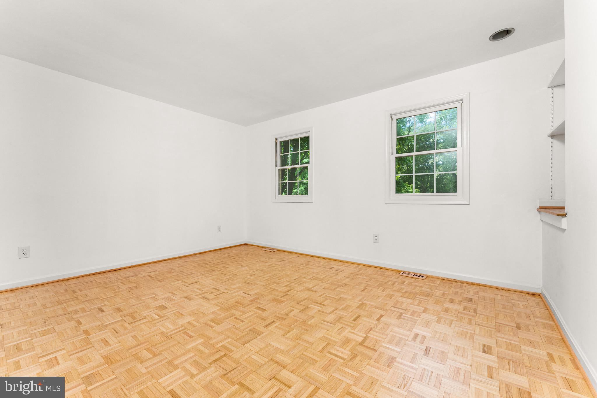 FOX HERITAGE - Residential Lease