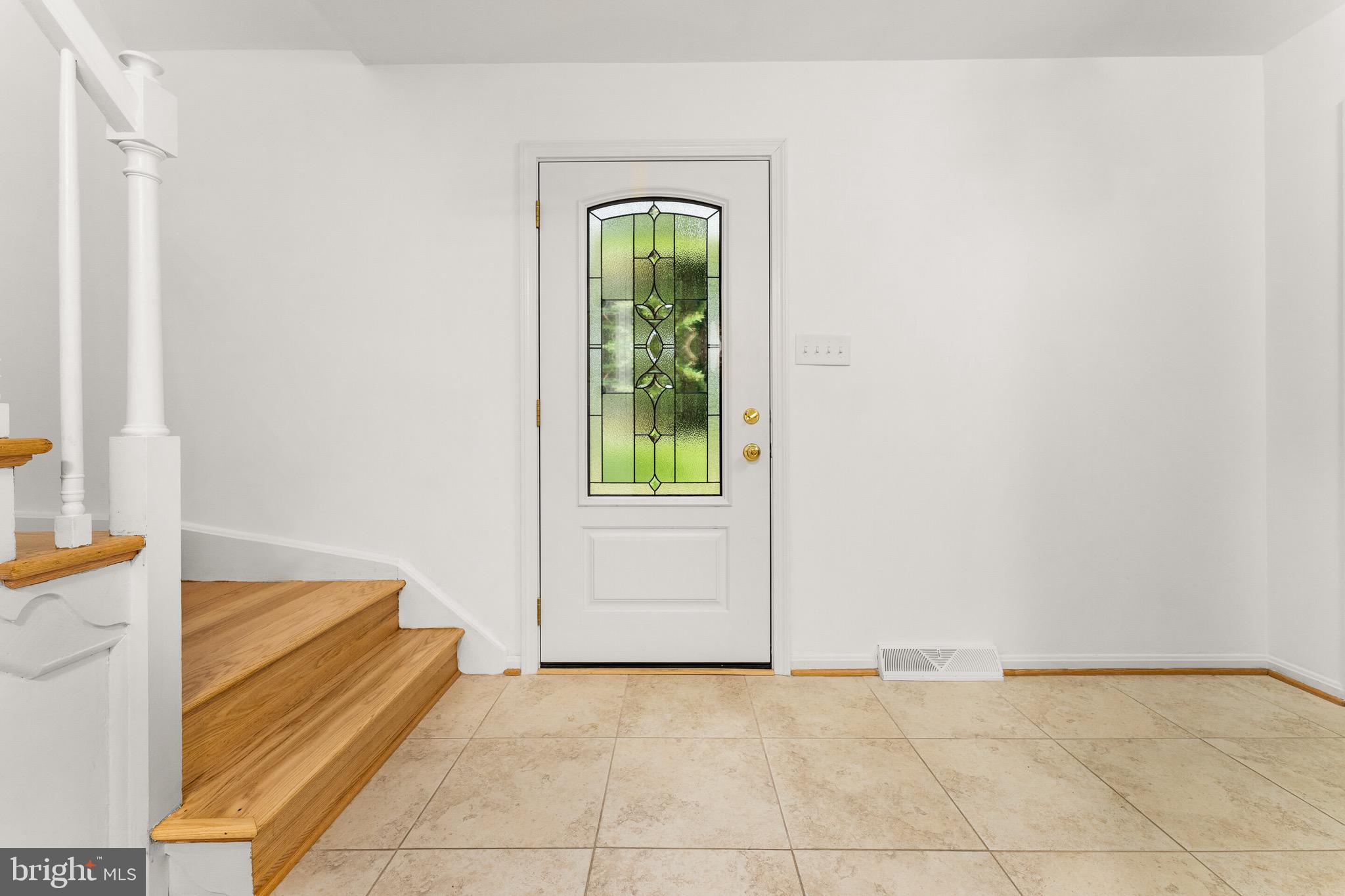 FOX HERITAGE - Residential Lease