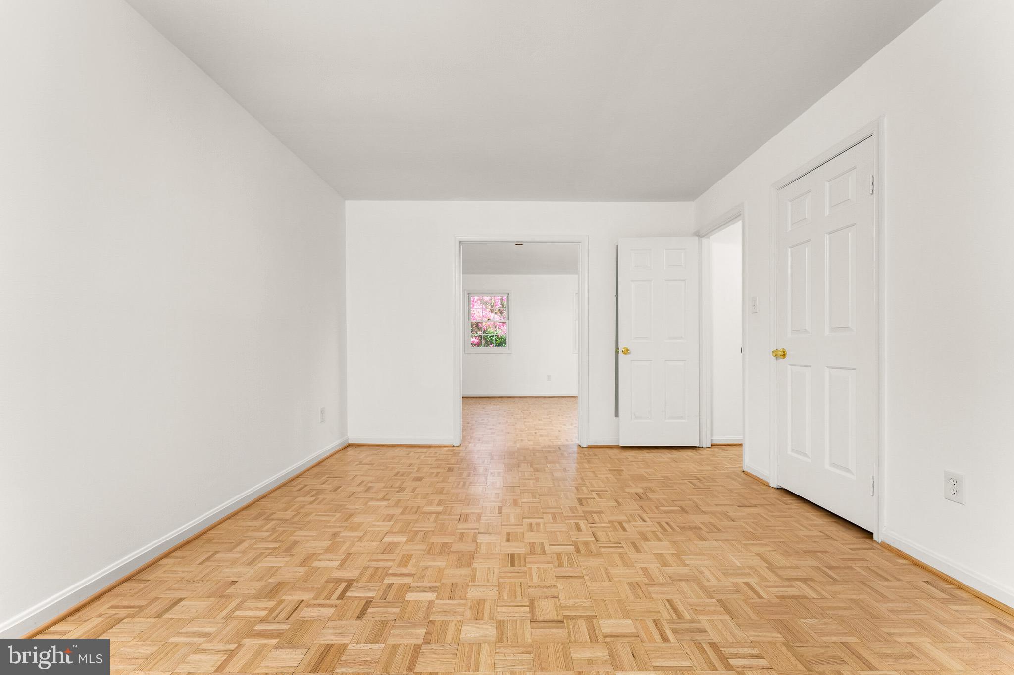 FOX HERITAGE - Residential Lease