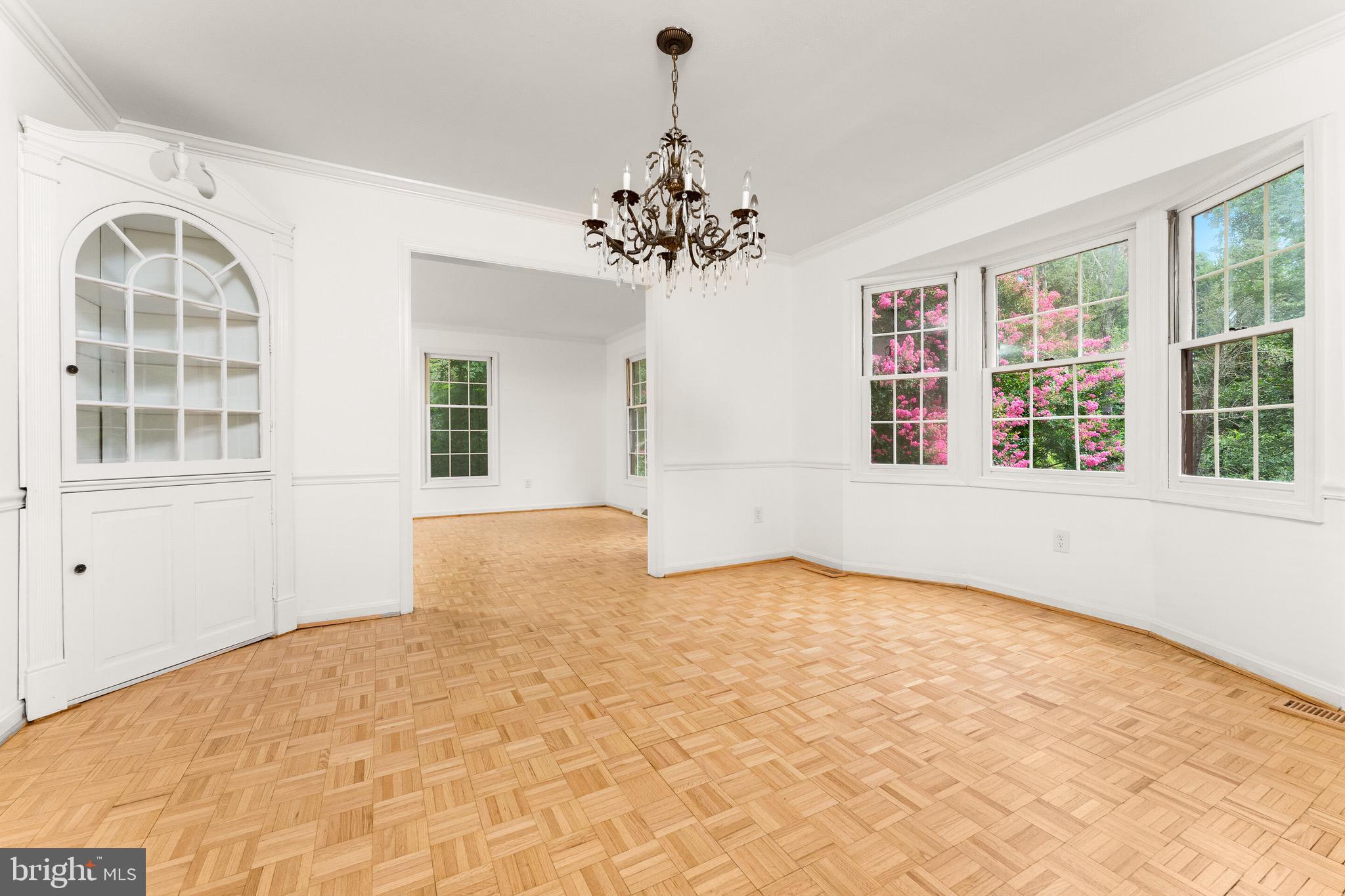 FOX HERITAGE - Residential Lease