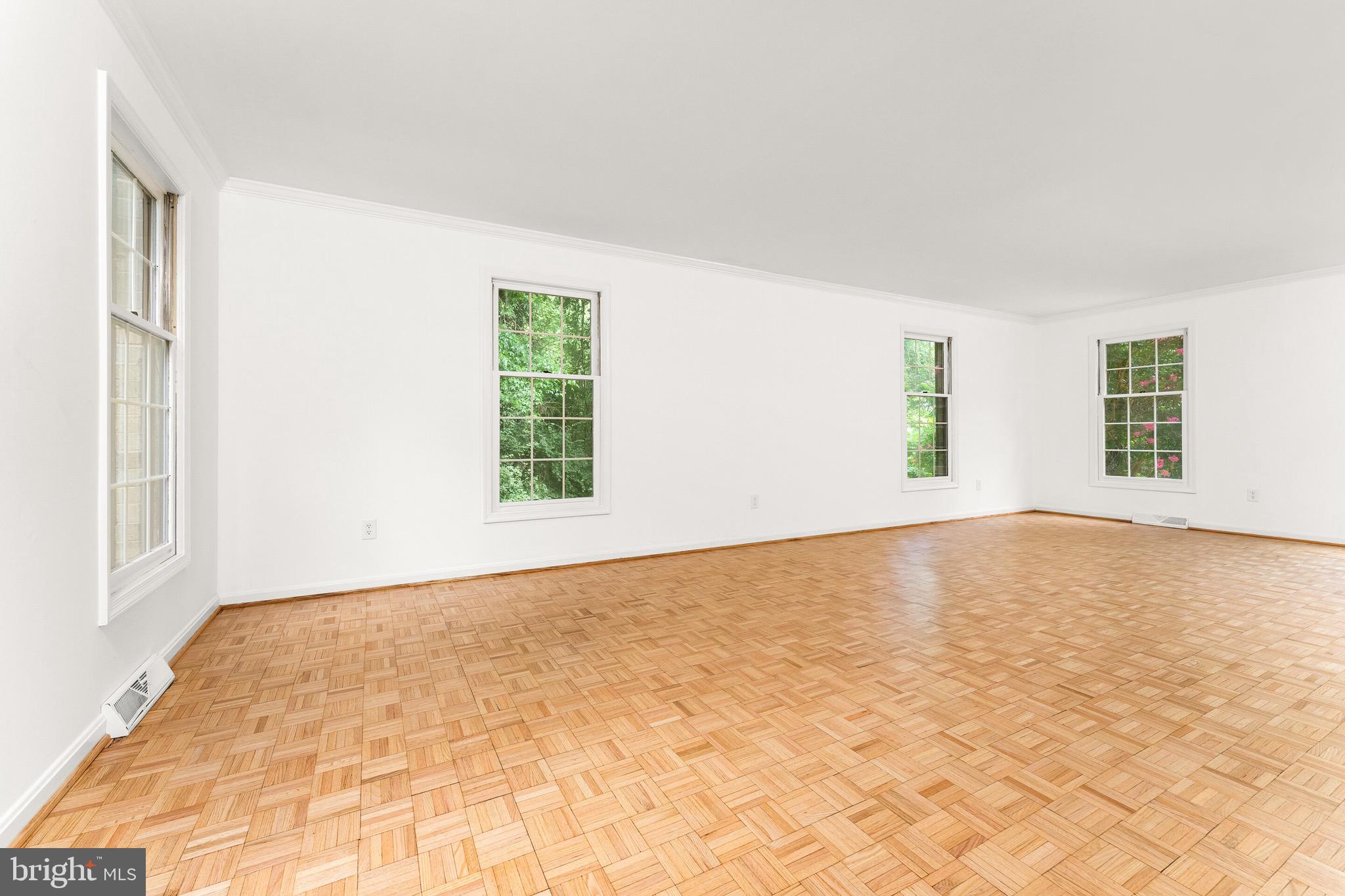 FOX HERITAGE - Residential Lease