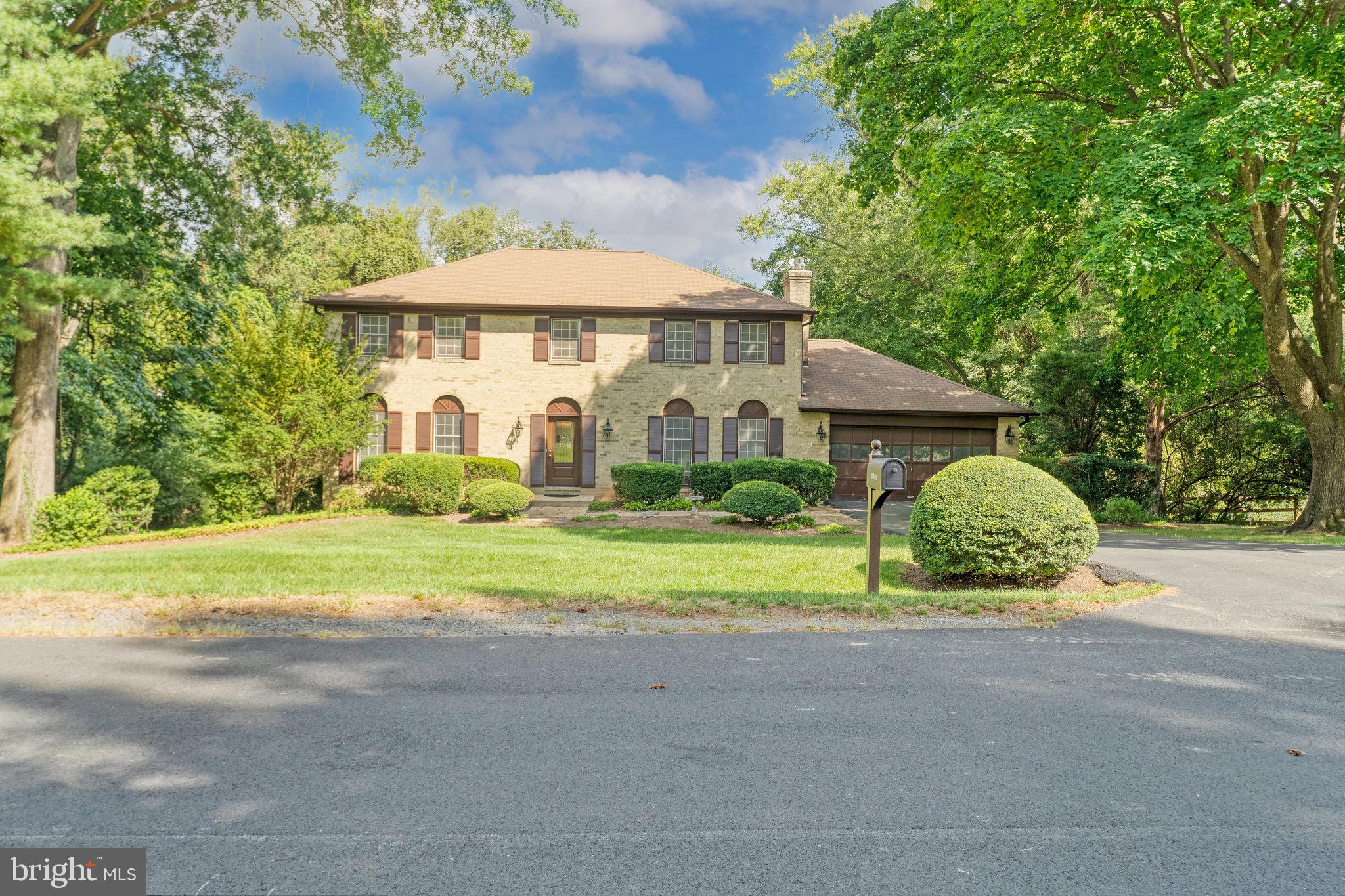 FOX HERITAGE - Residential Lease