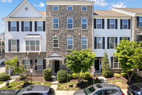 Townhouse For Sale - 103 Murray Lane<br/> MEDIA, PA 19063