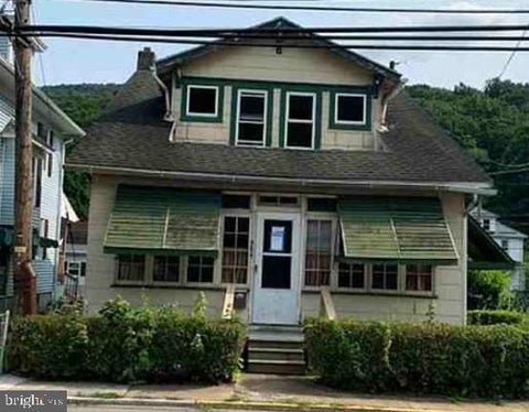 Photo for 954 CENTER STREET