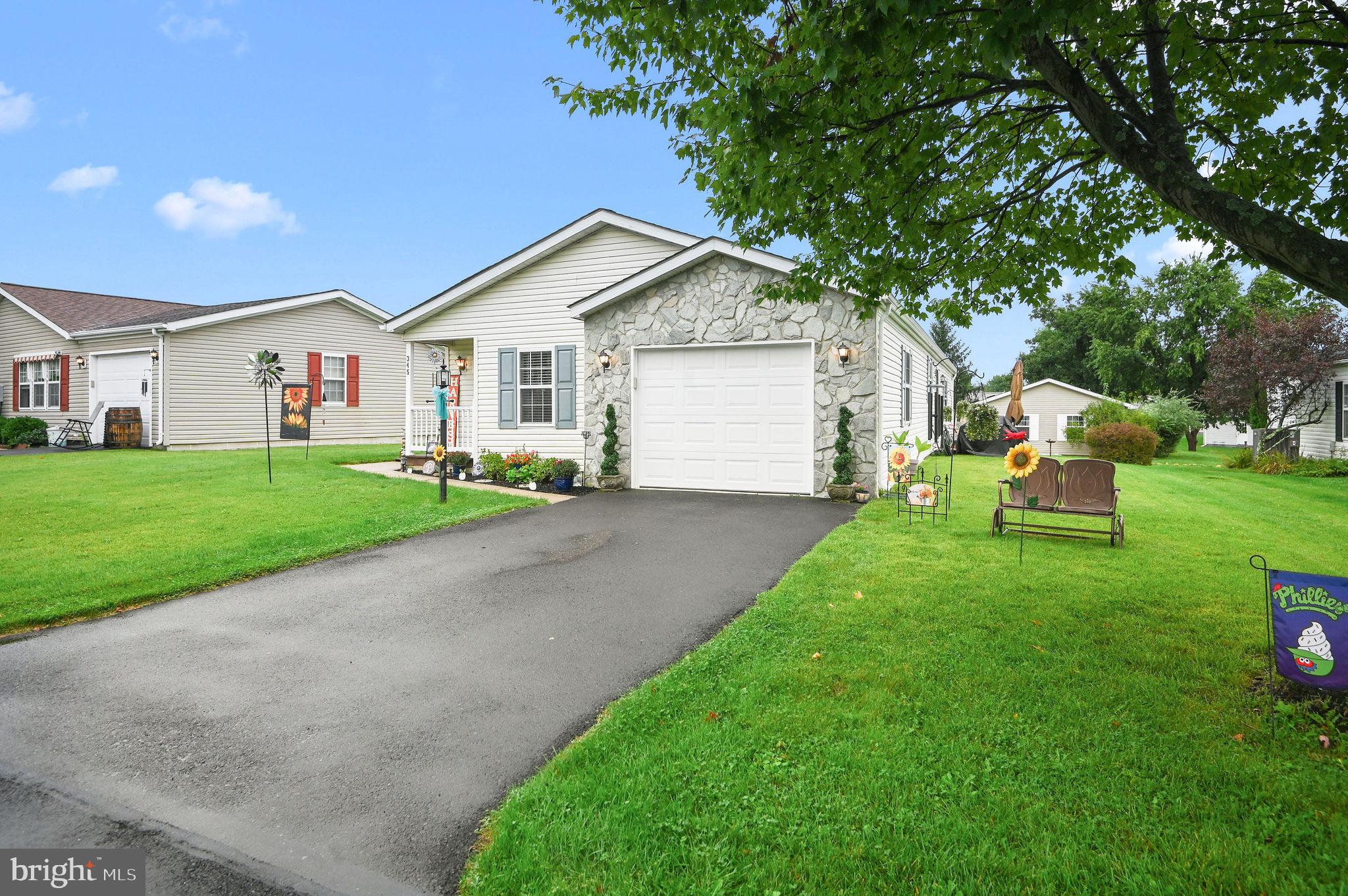 345 COUNTRYSIDE CIRCLE