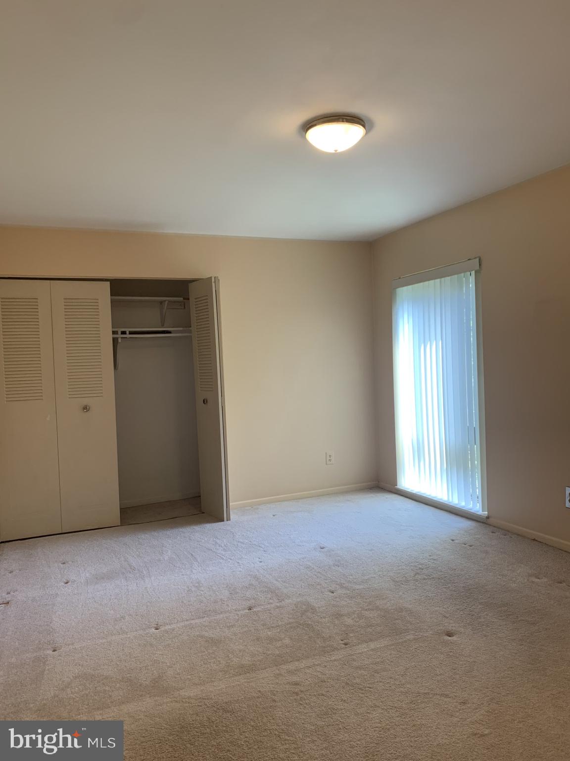 LAFAYETTE PARK CONDOMINIUM - Residential Lease