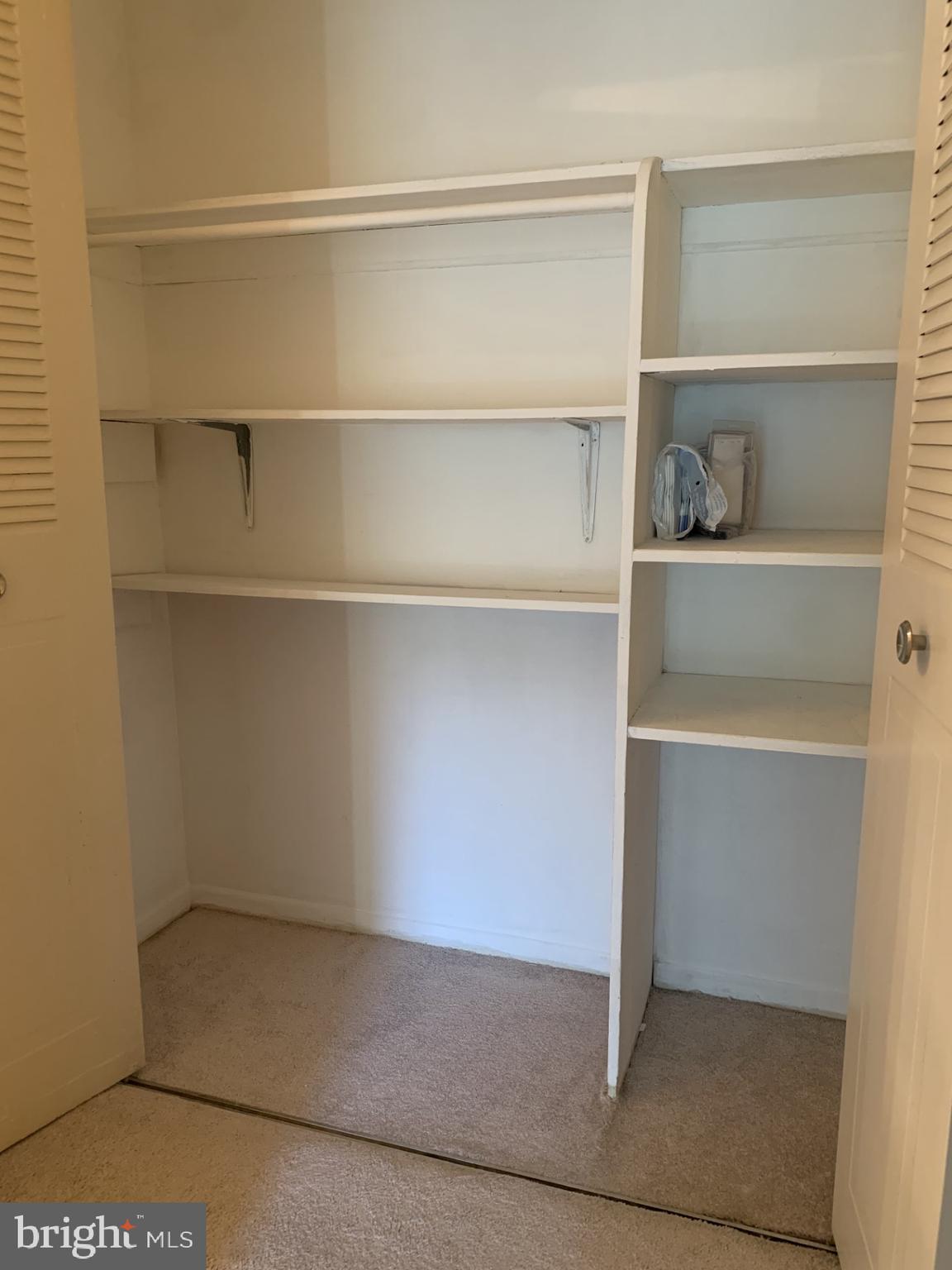 LAFAYETTE PARK CONDOMINIUM - Residential Lease