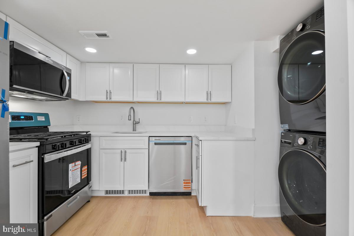 TYSONS GREEN - Residential Lease