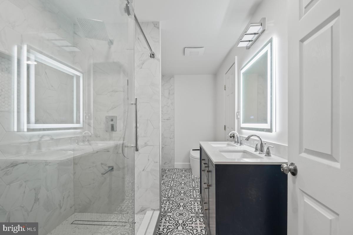 TYSONS GREEN - Residential Lease