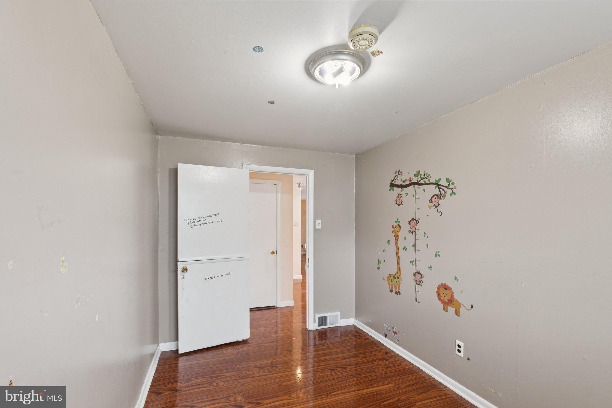 PHILADELPHIA - Residential