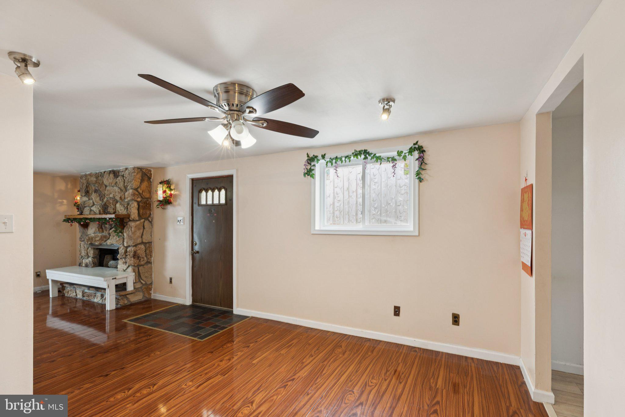 PHILADELPHIA - Residential