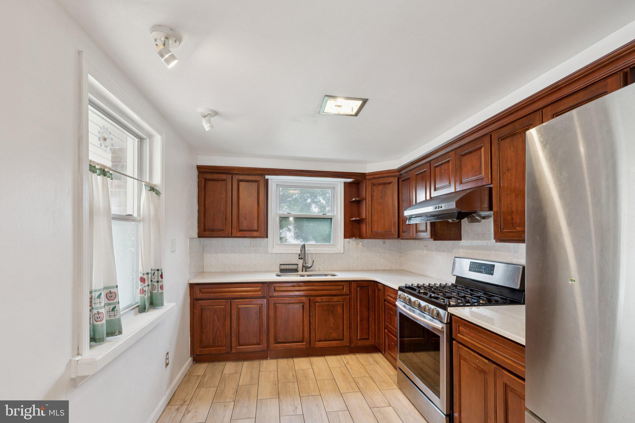 PHILADELPHIA - Residential