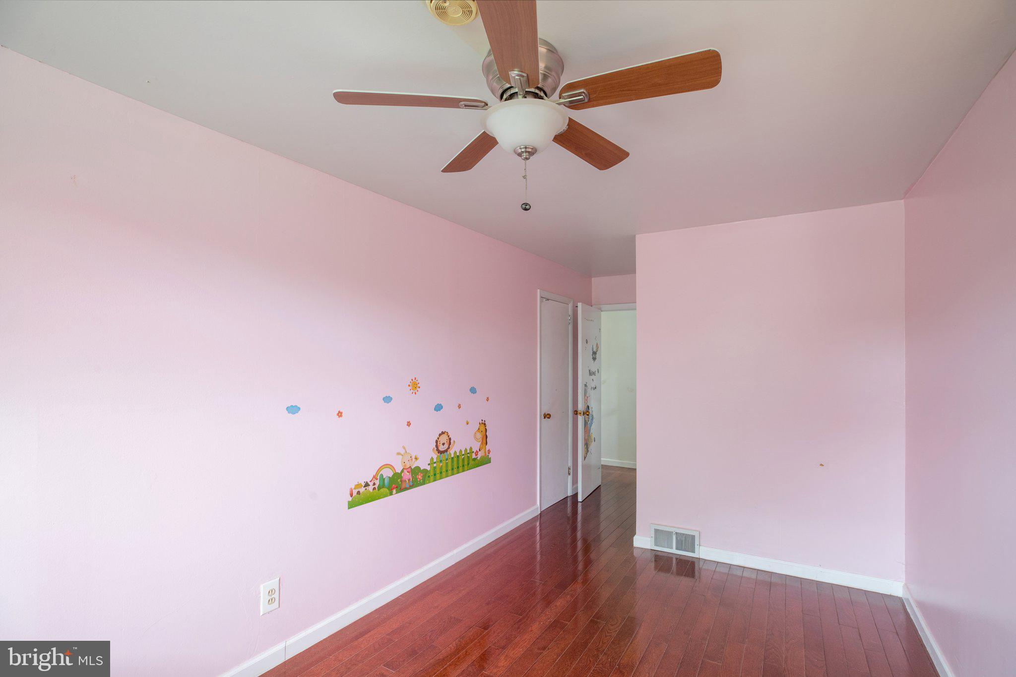 PHILADELPHIA - Residential