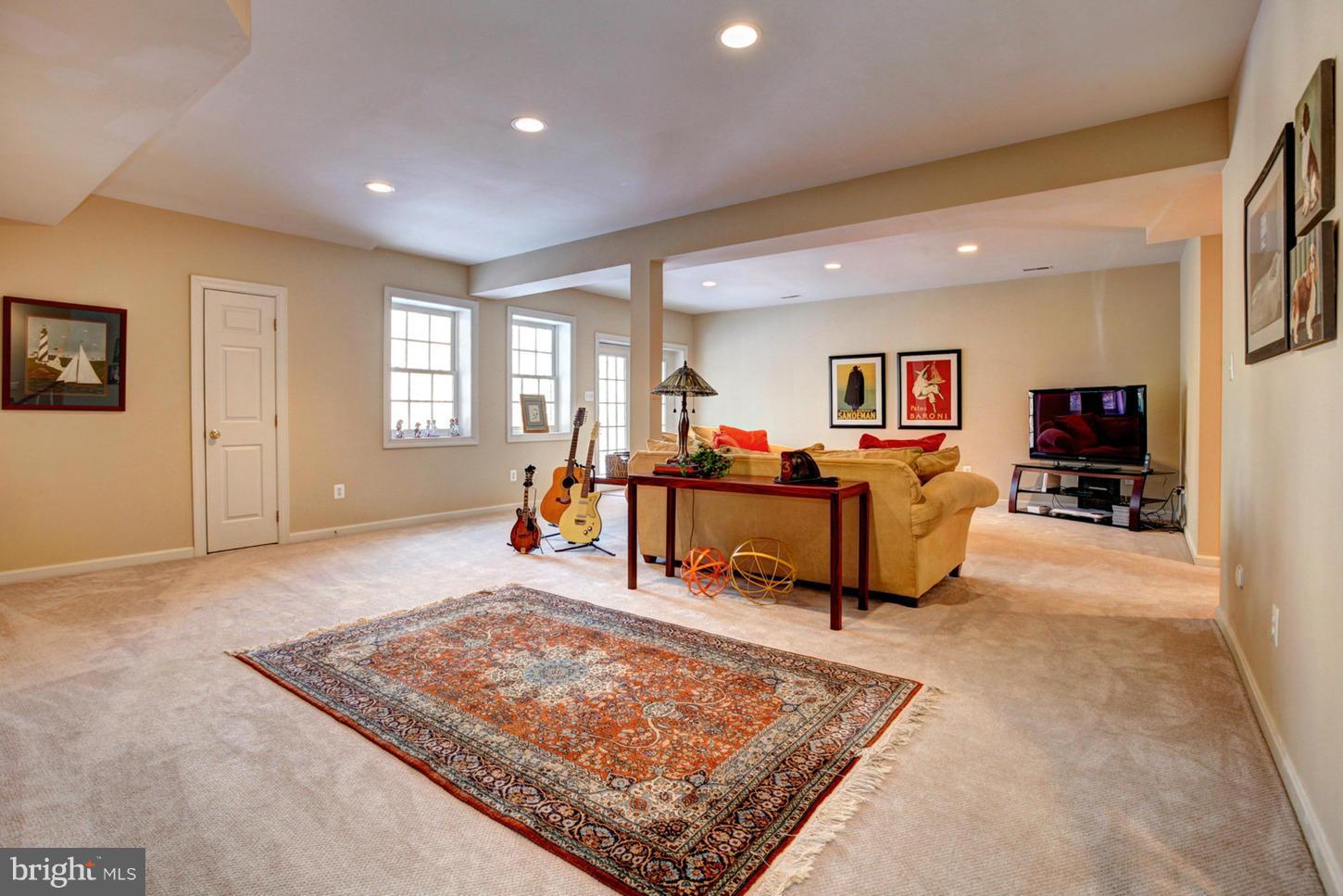 PINEY SPRING - Residential