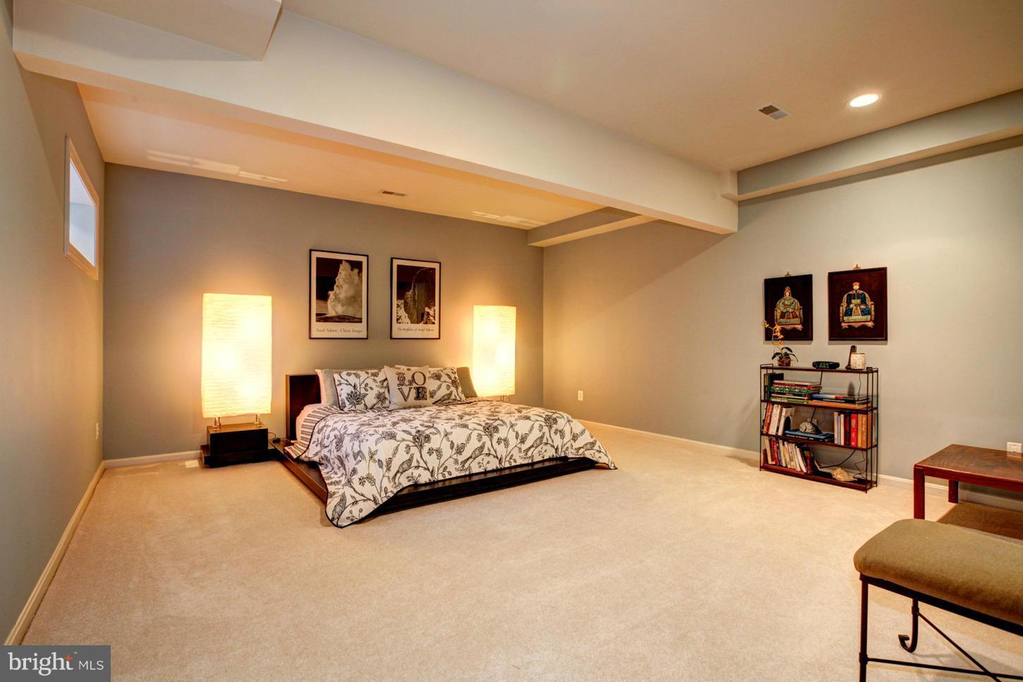 PINEY SPRING - Residential