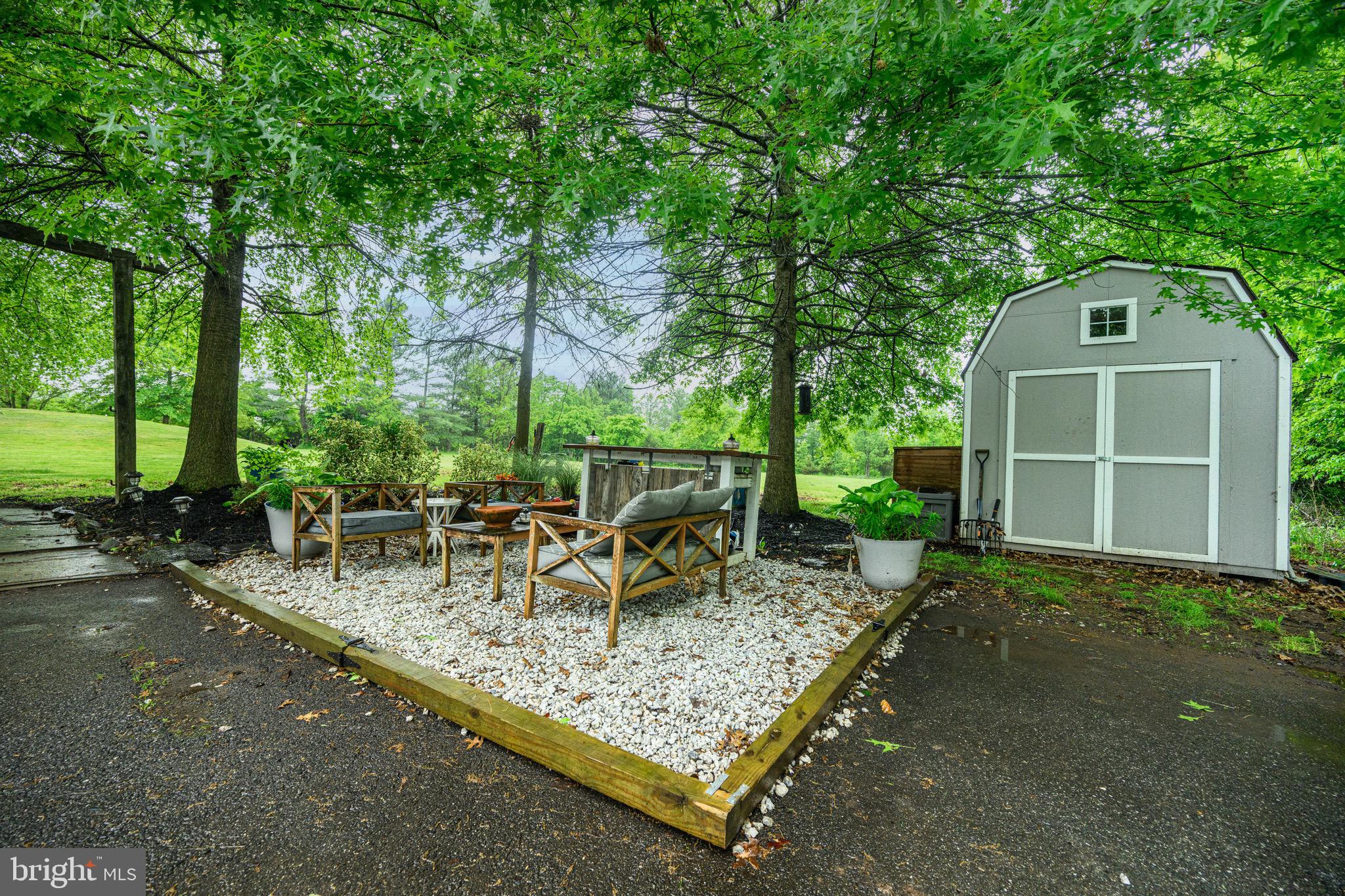 SPRING MOUNT - Residential