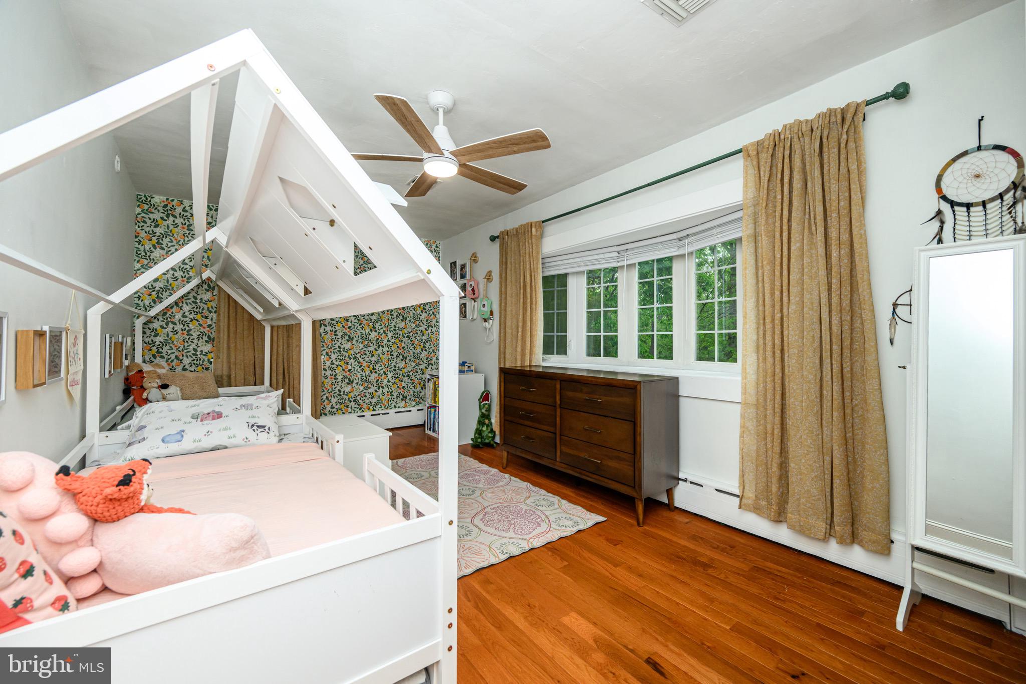 SPRING MOUNT - Residential