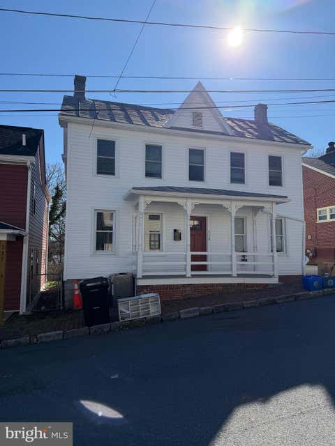 Homes For Rent - 115 E Monmouth Street<br/> WINCHESTER, VA 22601