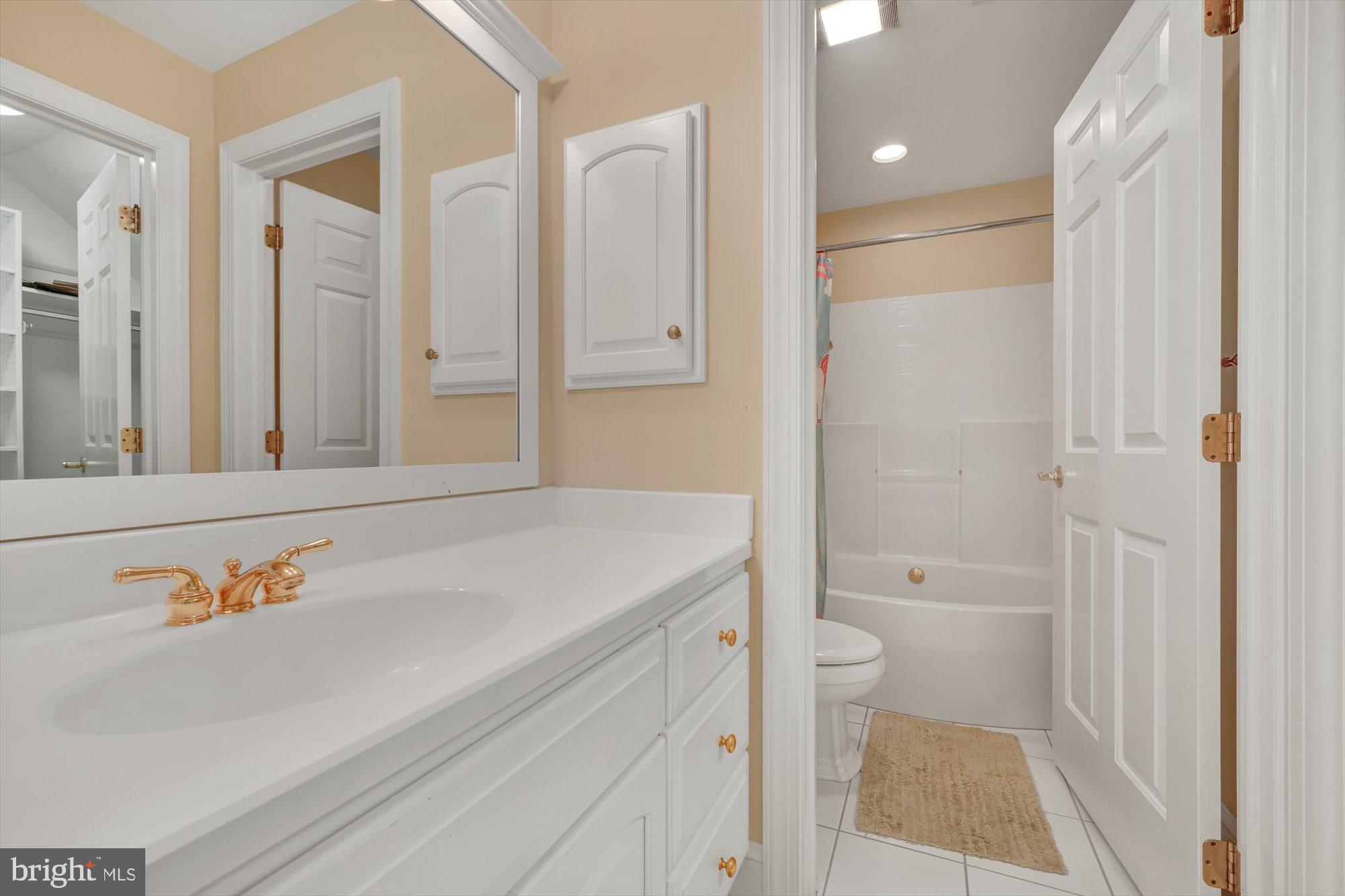 APPLE VALLEY ESTATES - Residential