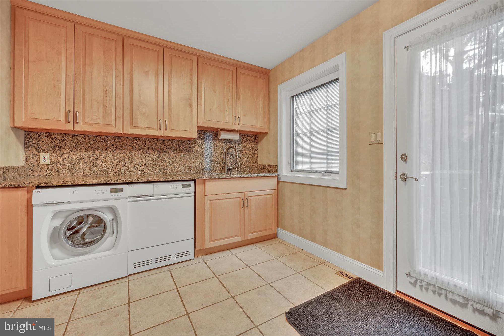 APPLE VALLEY ESTATES - Residential