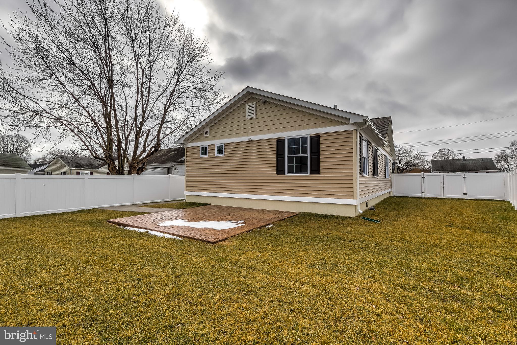 ABERDEEN HILLS - Residential