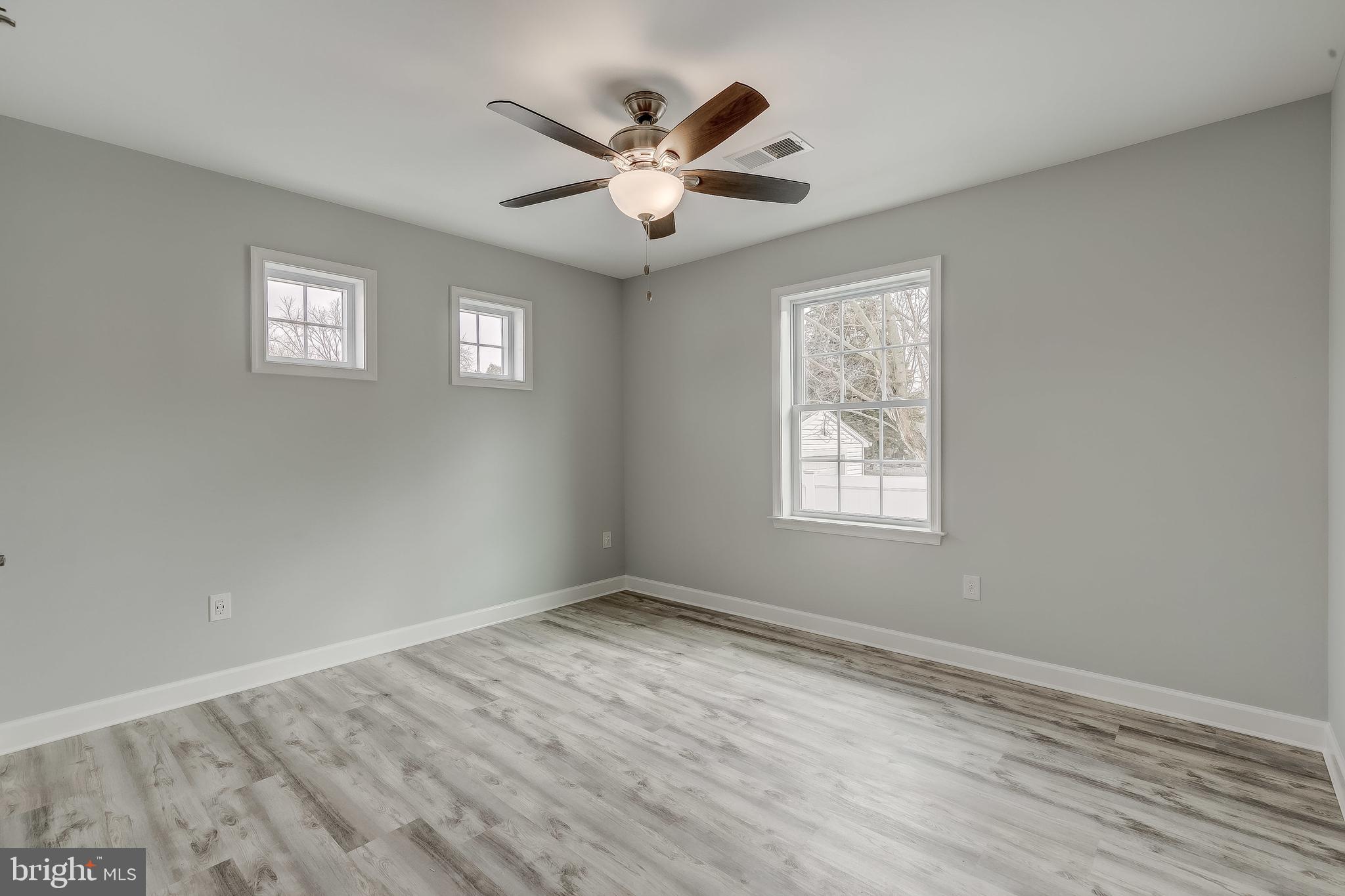 ABERDEEN HILLS - Residential