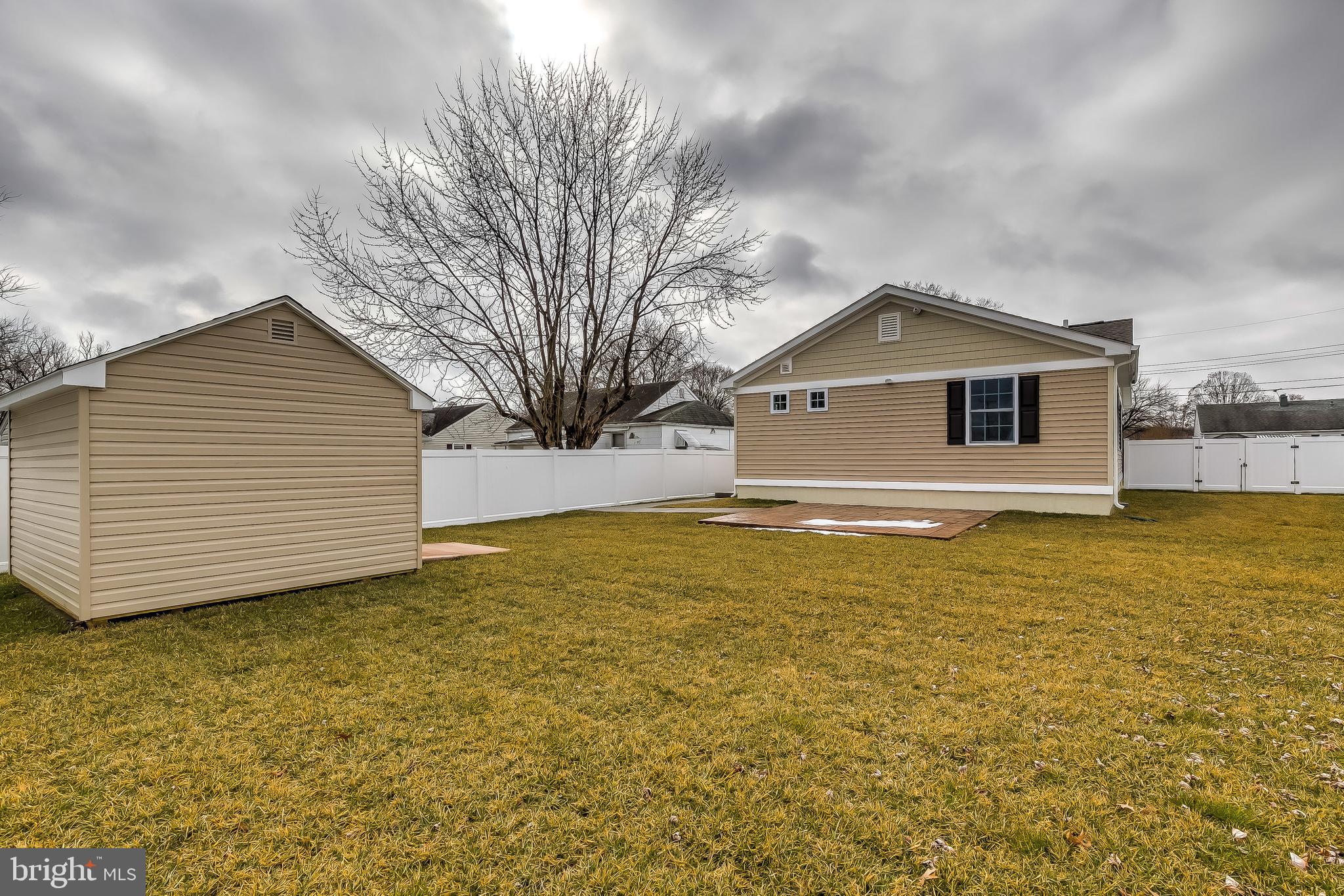 ABERDEEN HILLS - Residential