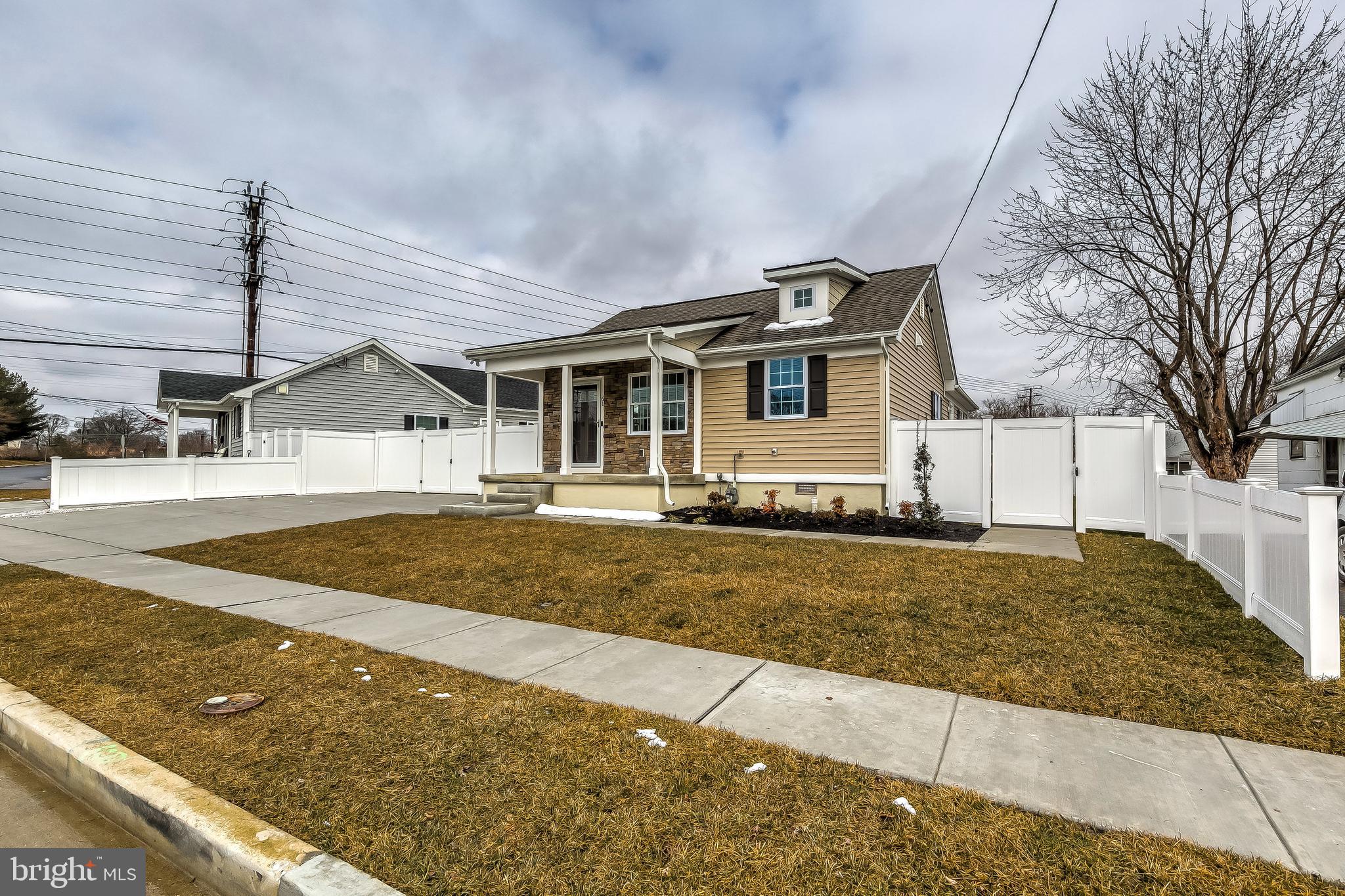 ABERDEEN HILLS - Residential