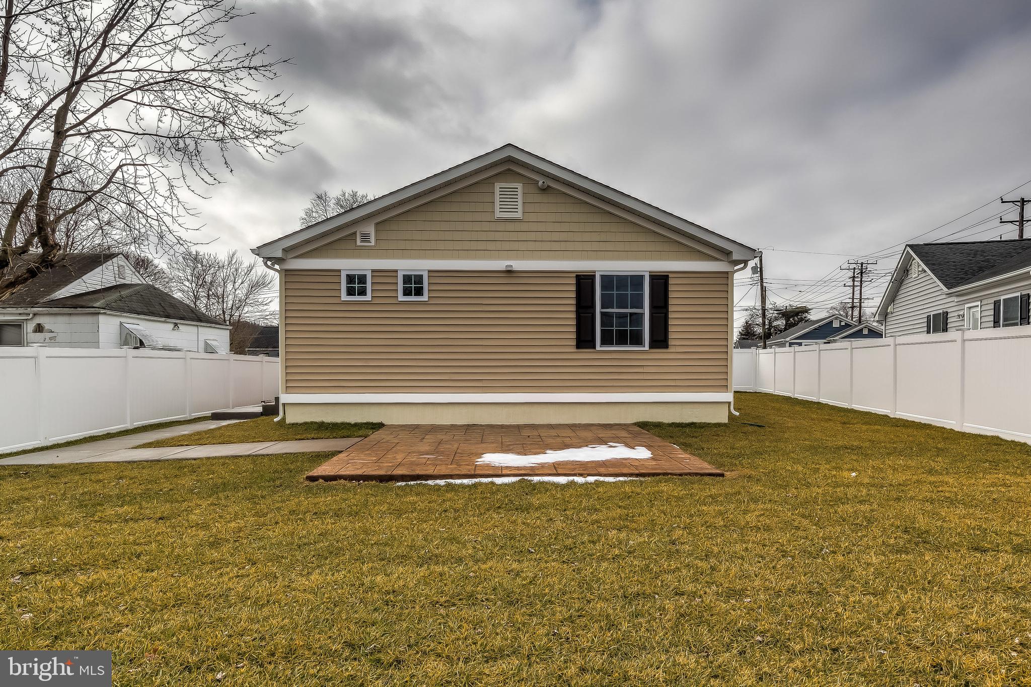 ABERDEEN HILLS - Residential