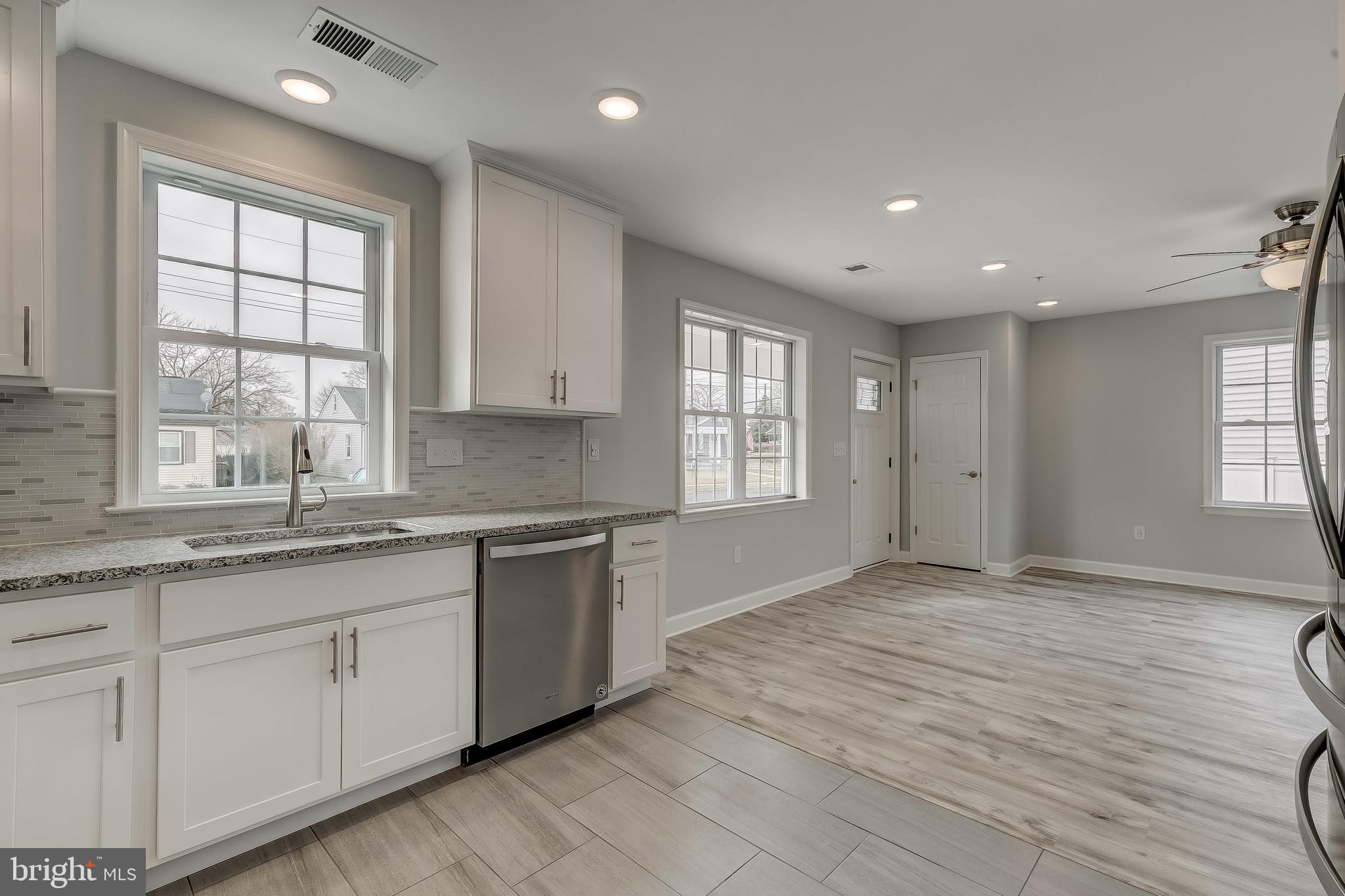 ABERDEEN HILLS - Residential