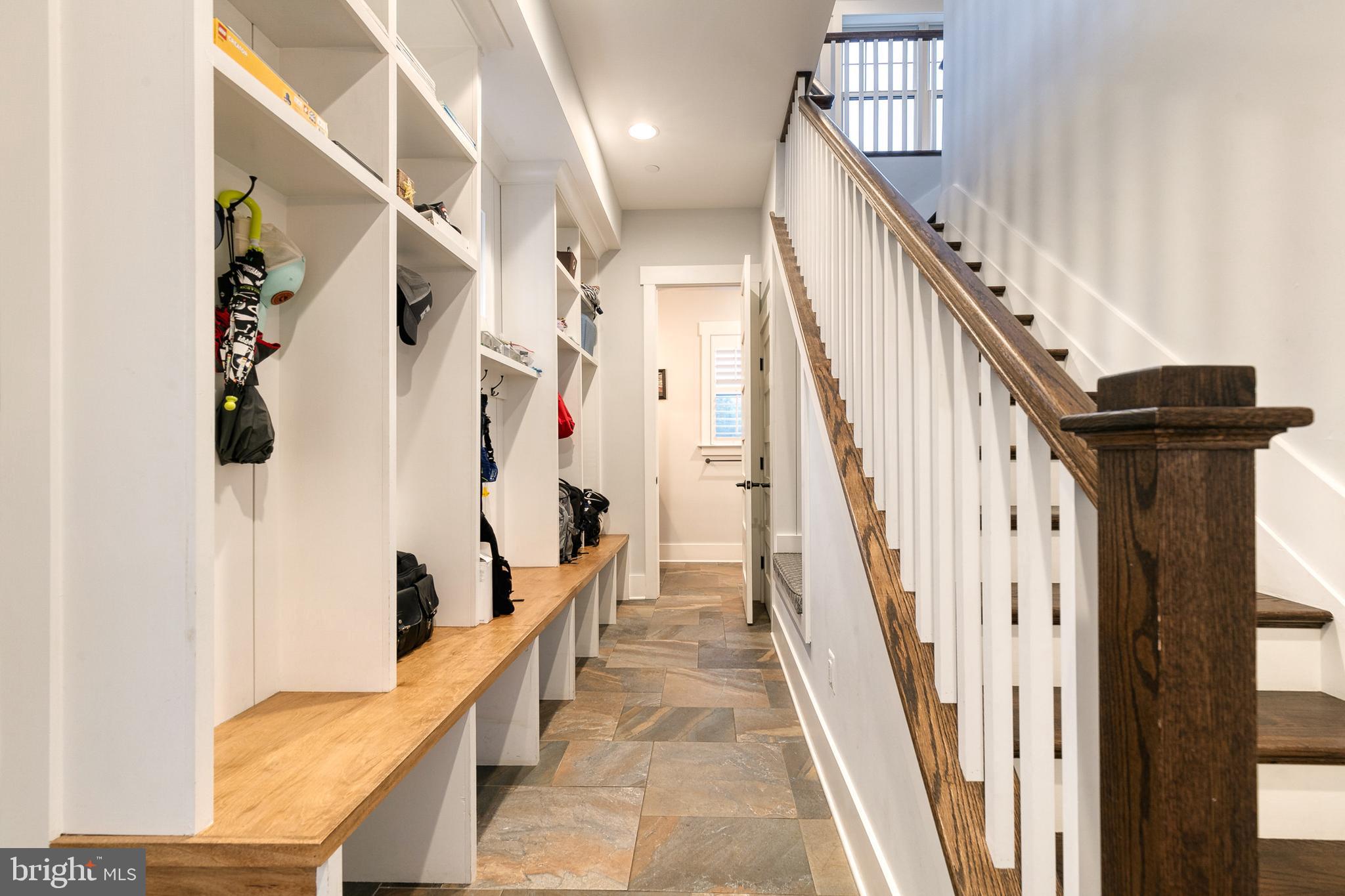 VILLAGE GREEN - Residential