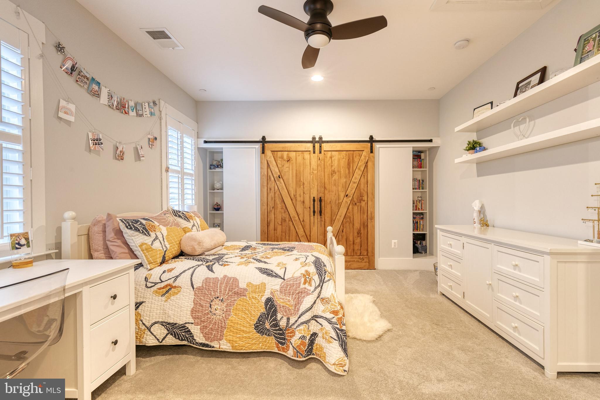 VILLAGE GREEN - Residential