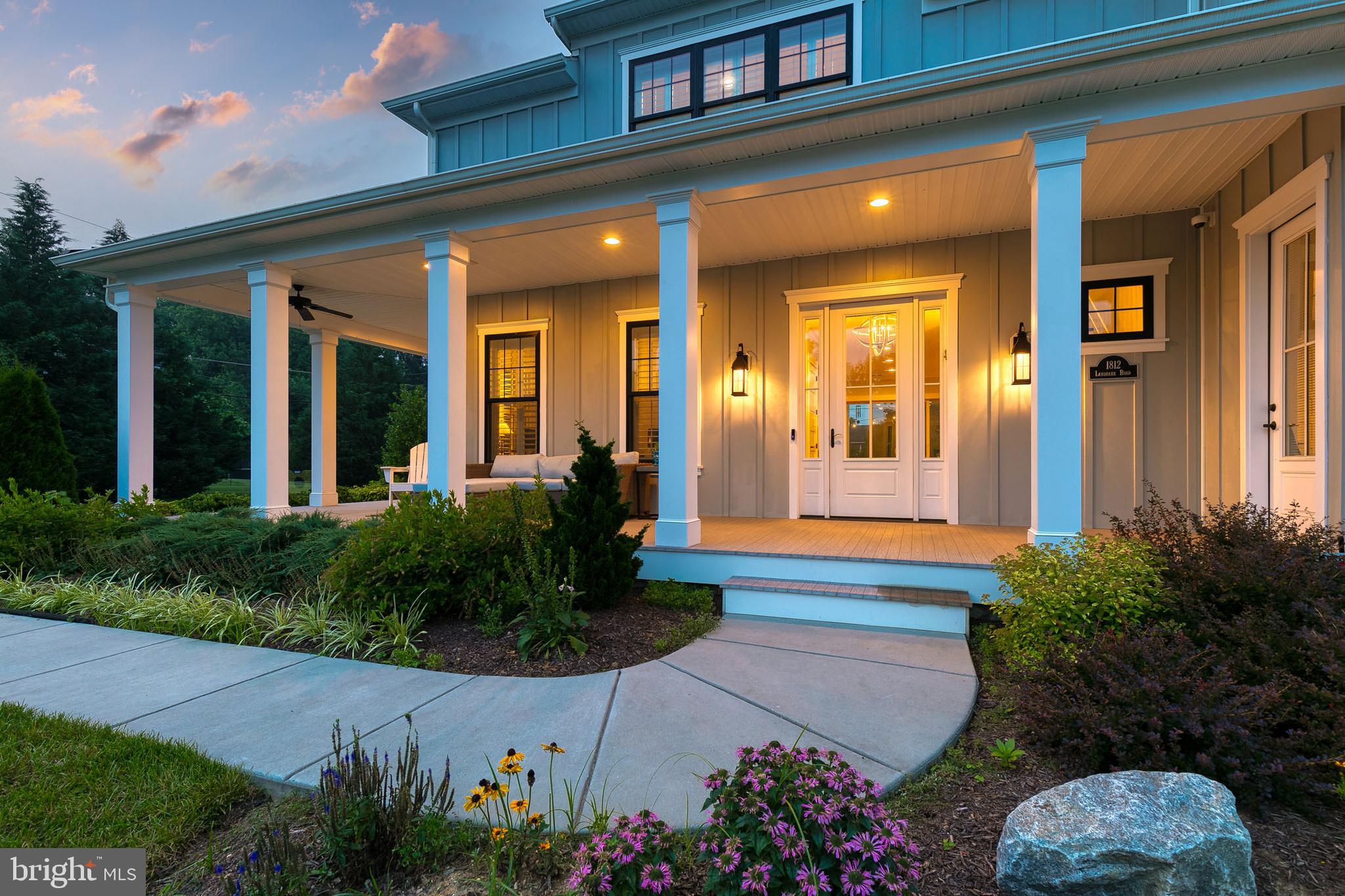 VILLAGE GREEN - Residential