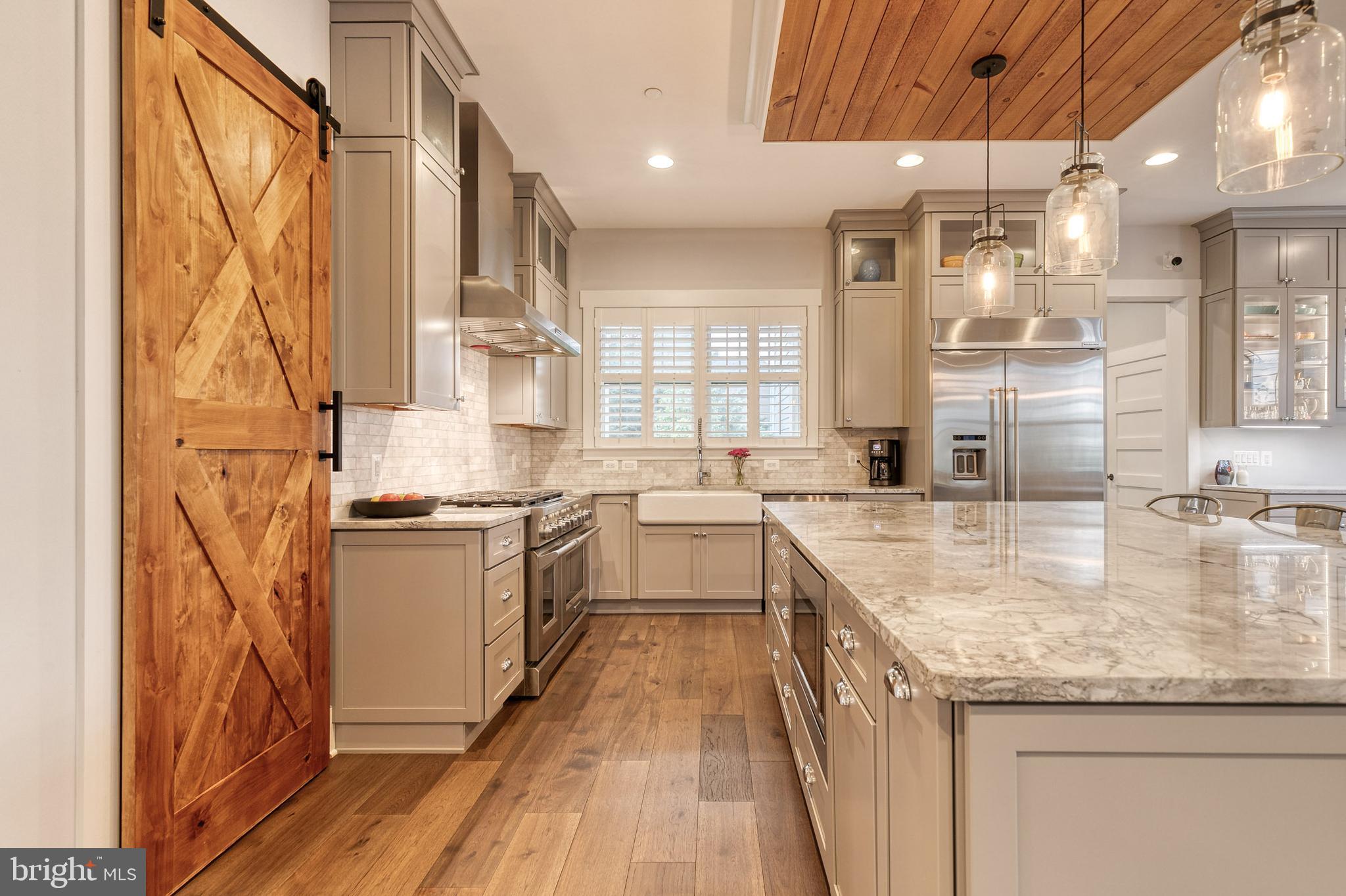 VILLAGE GREEN - Residential