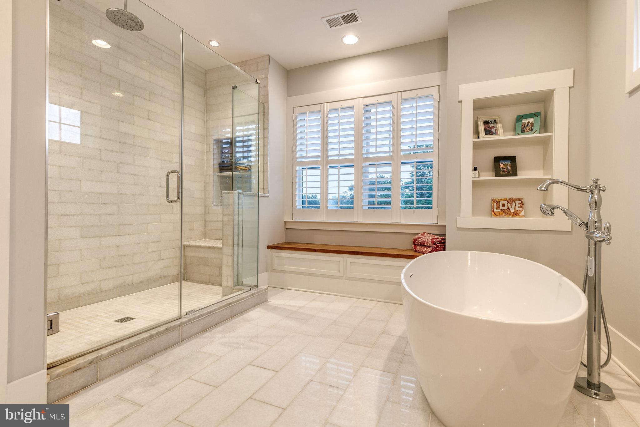 VILLAGE GREEN - Residential