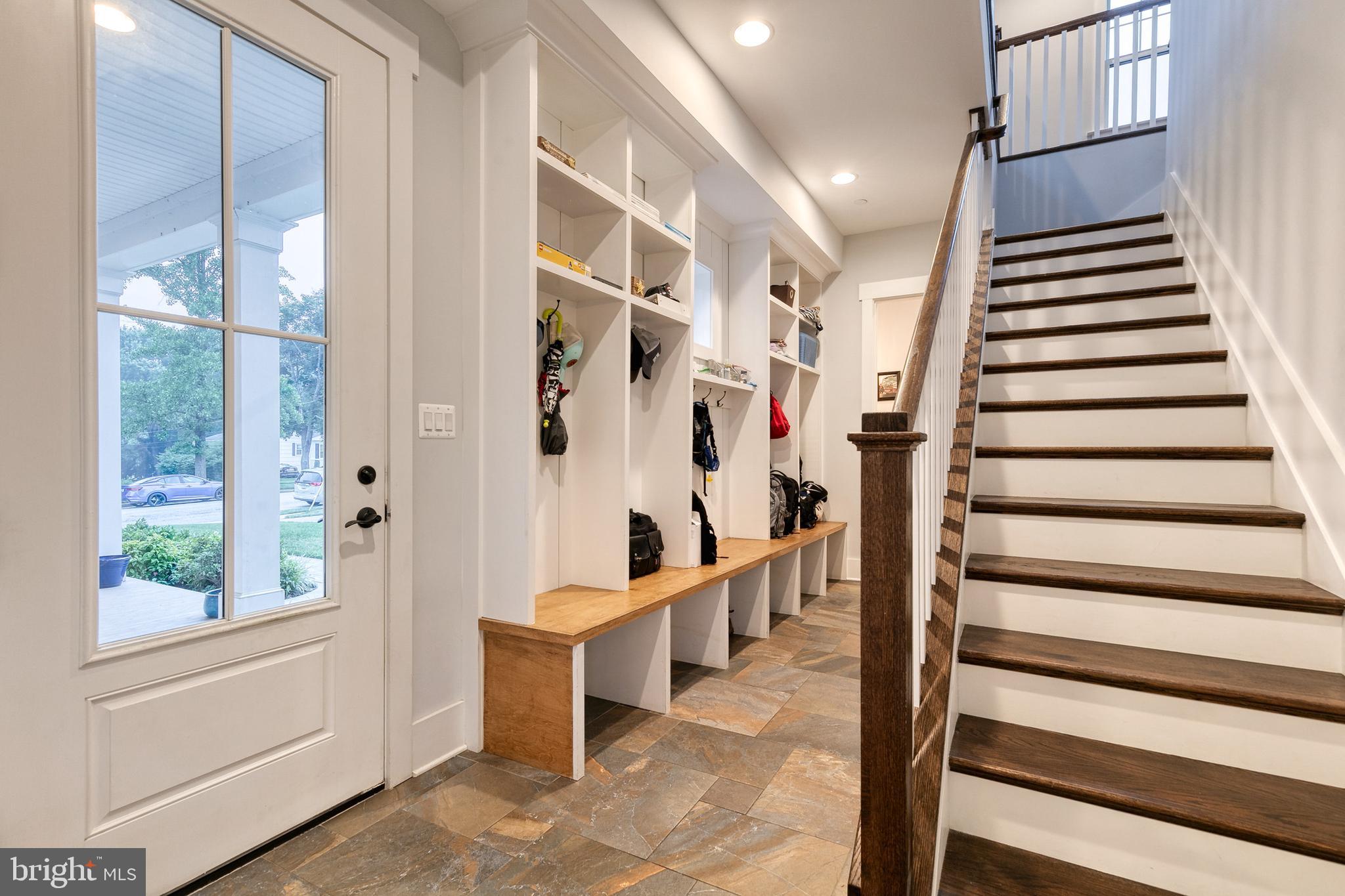 VILLAGE GREEN - Residential