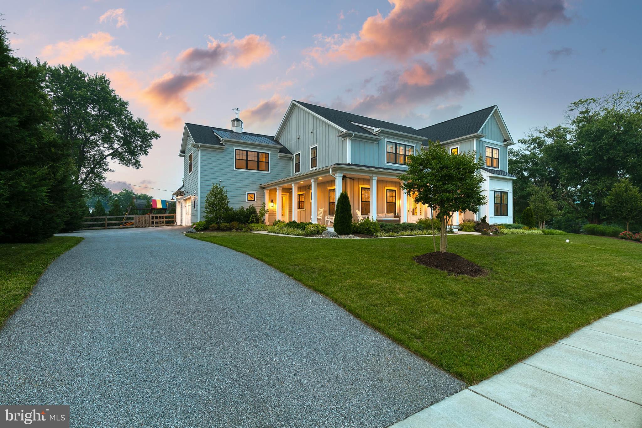 VILLAGE GREEN - Residential