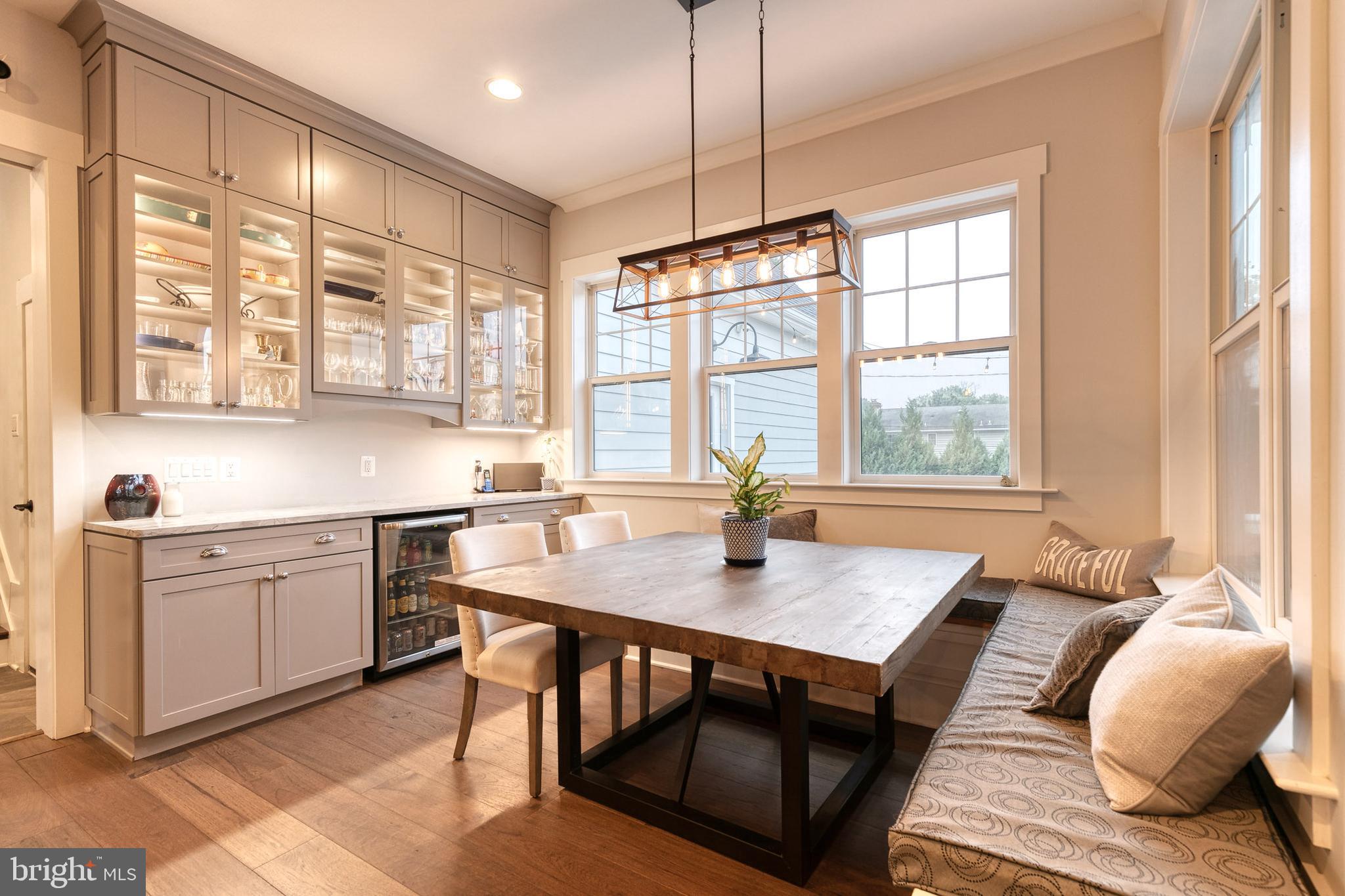 VILLAGE GREEN - Residential