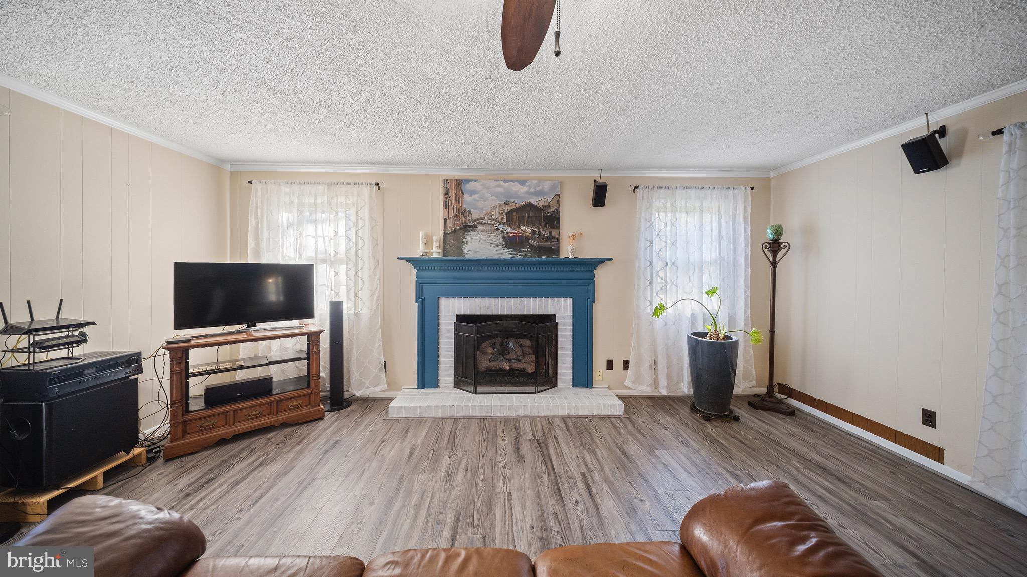 LIVINGSTON HEIGHTS - Residential