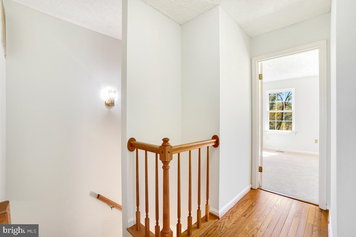 WOODLAND HILLS - Residential