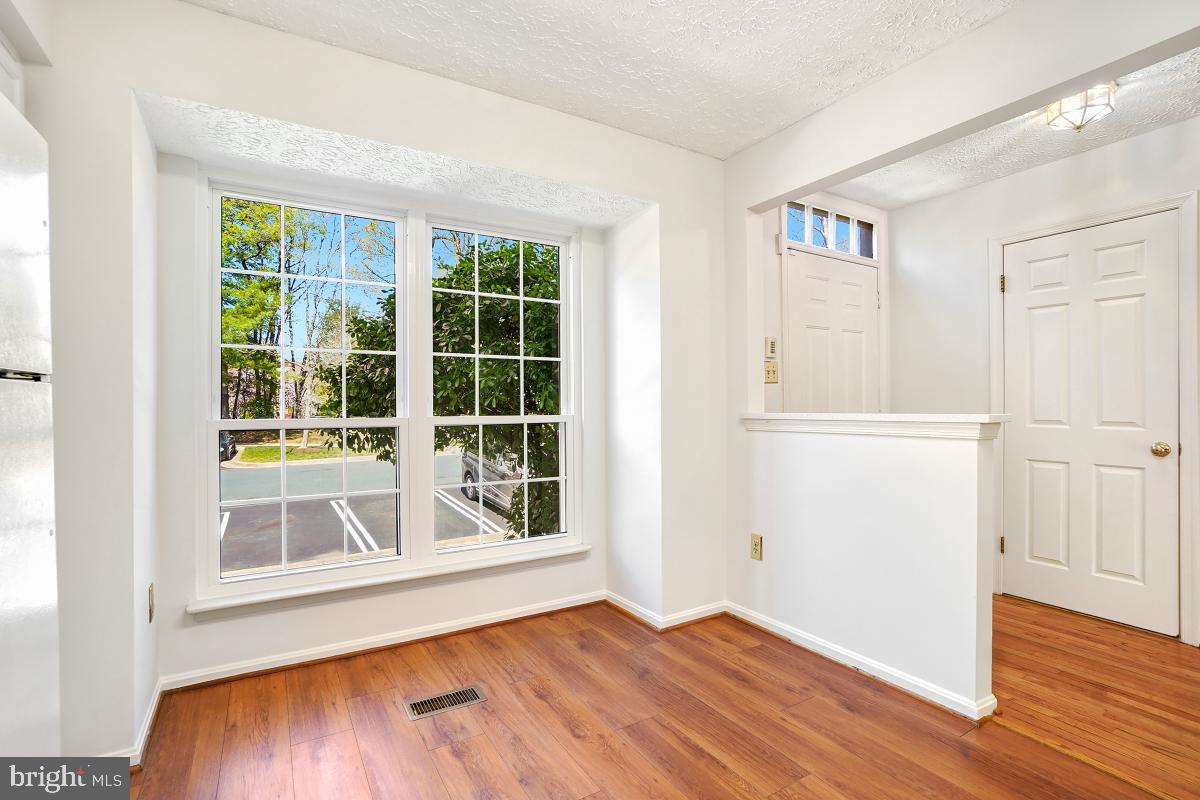 WOODLAND HILLS - Residential