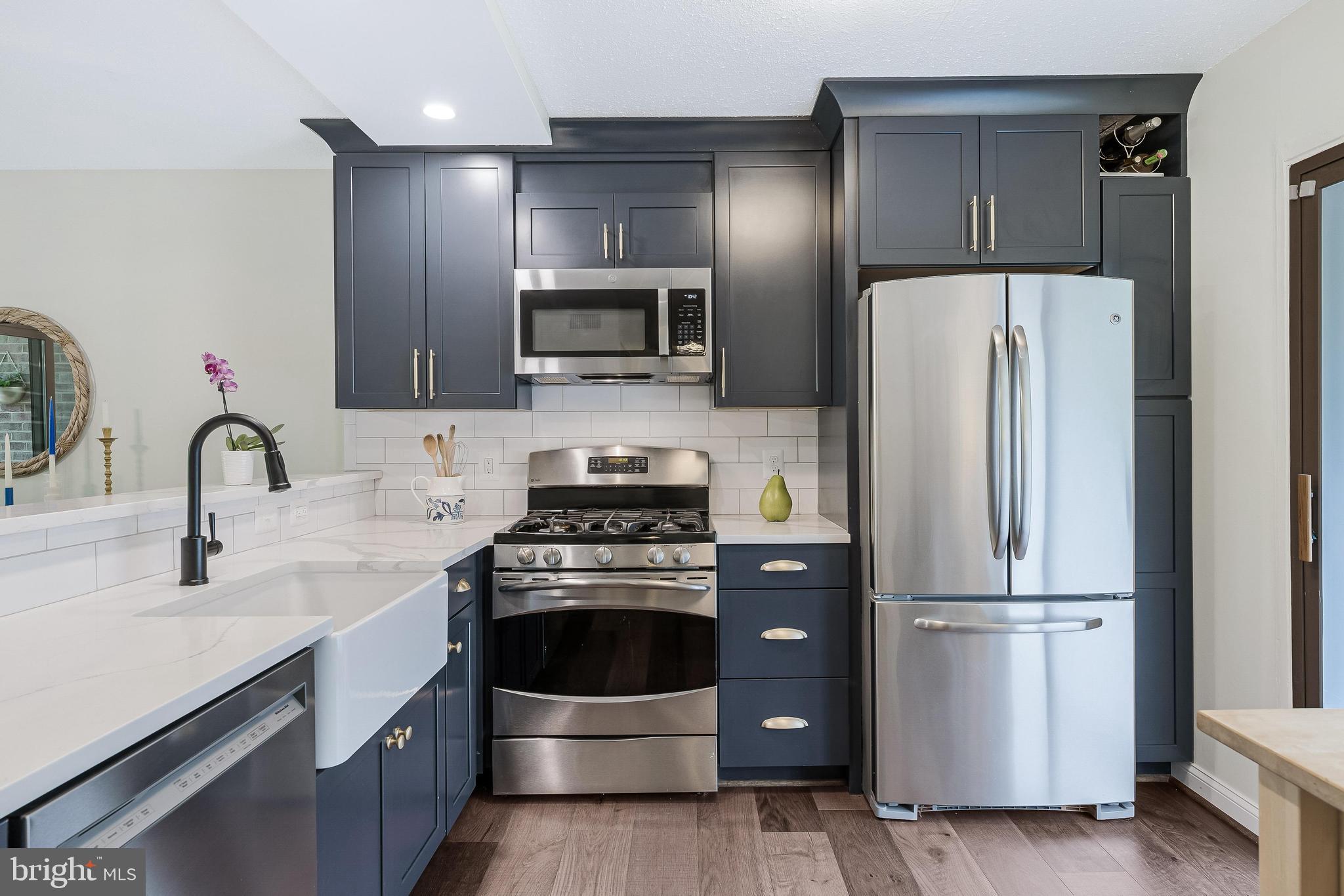 1568 MOORINGS DRIVE 11B