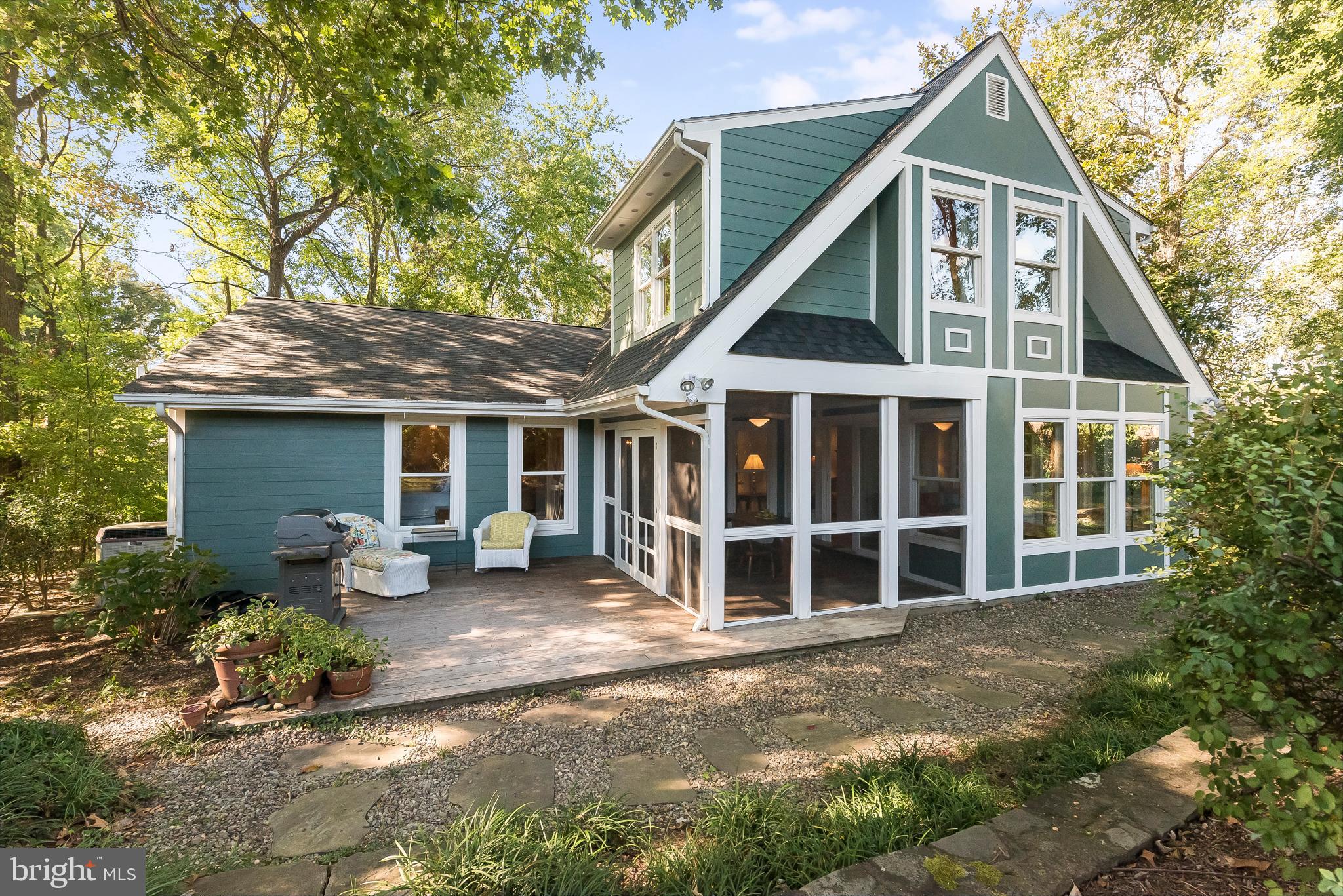 PENDENNIS MOUNT - Residential