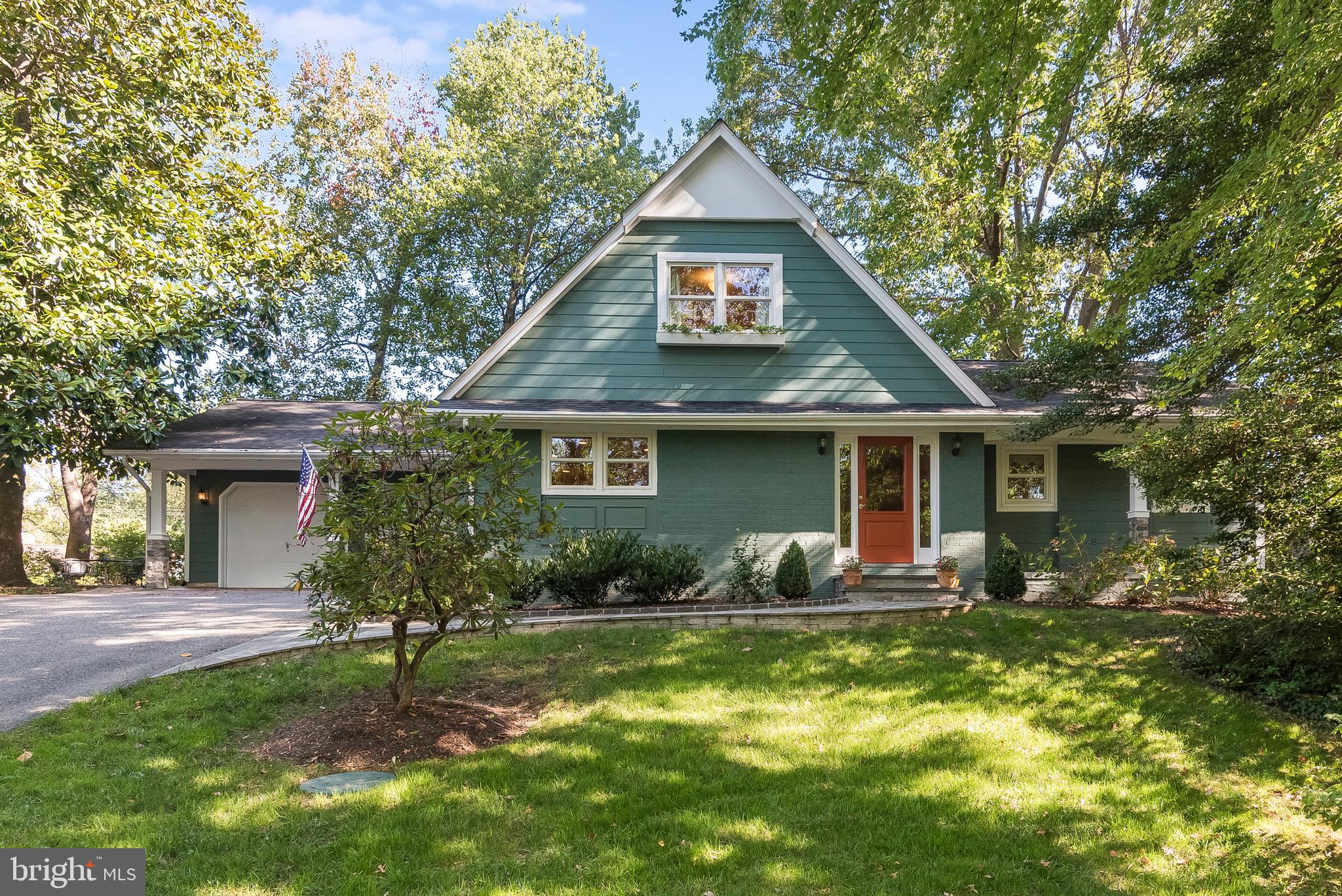 PENDENNIS MOUNT - Residential