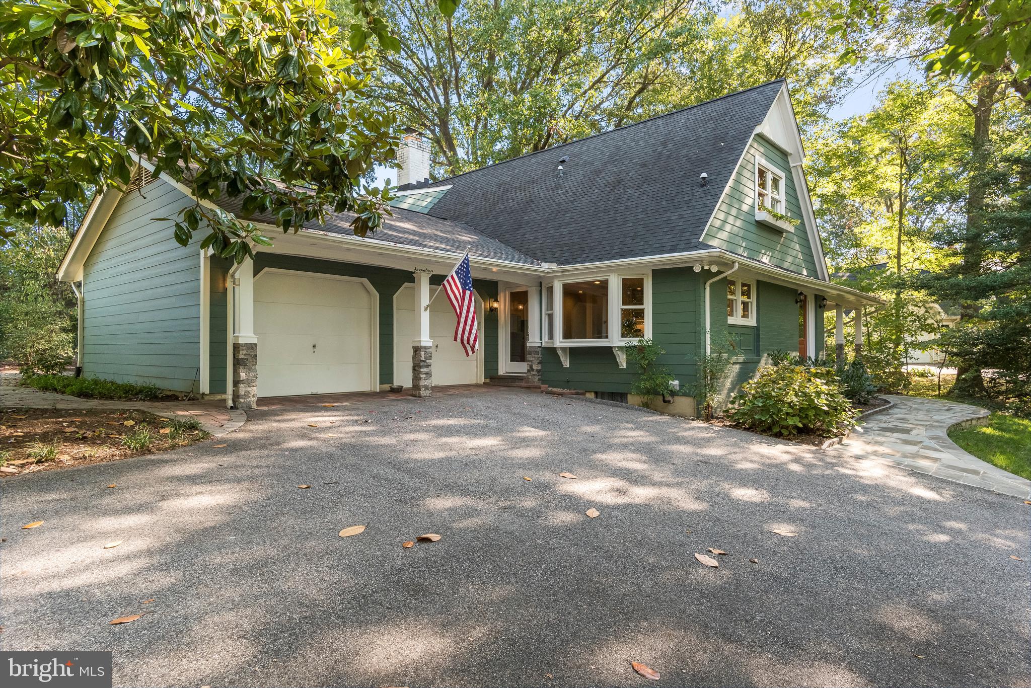 PENDENNIS MOUNT - Residential