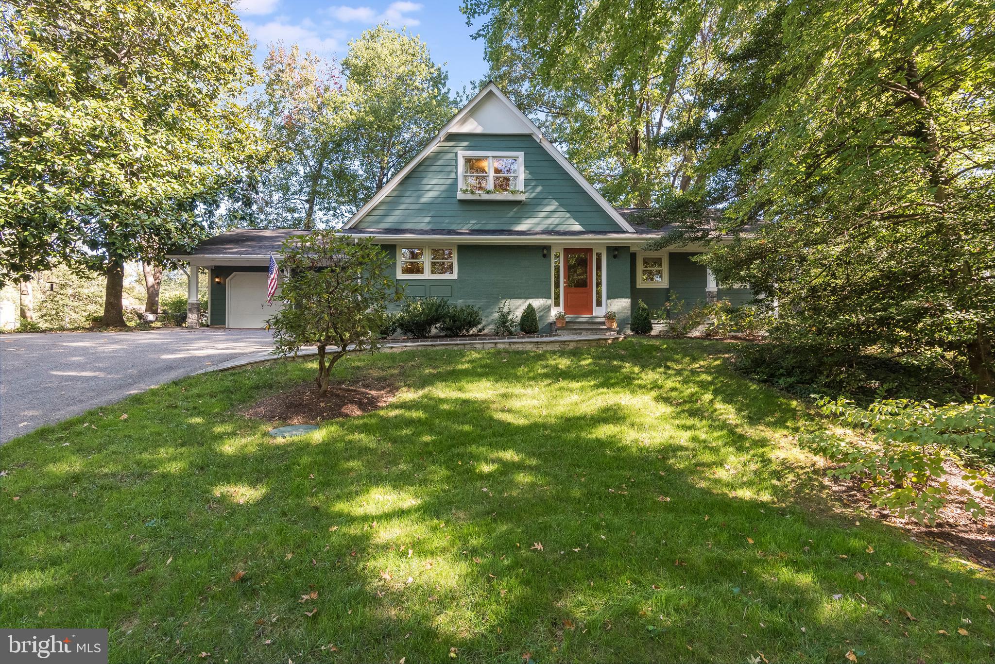 PENDENNIS MOUNT - Residential