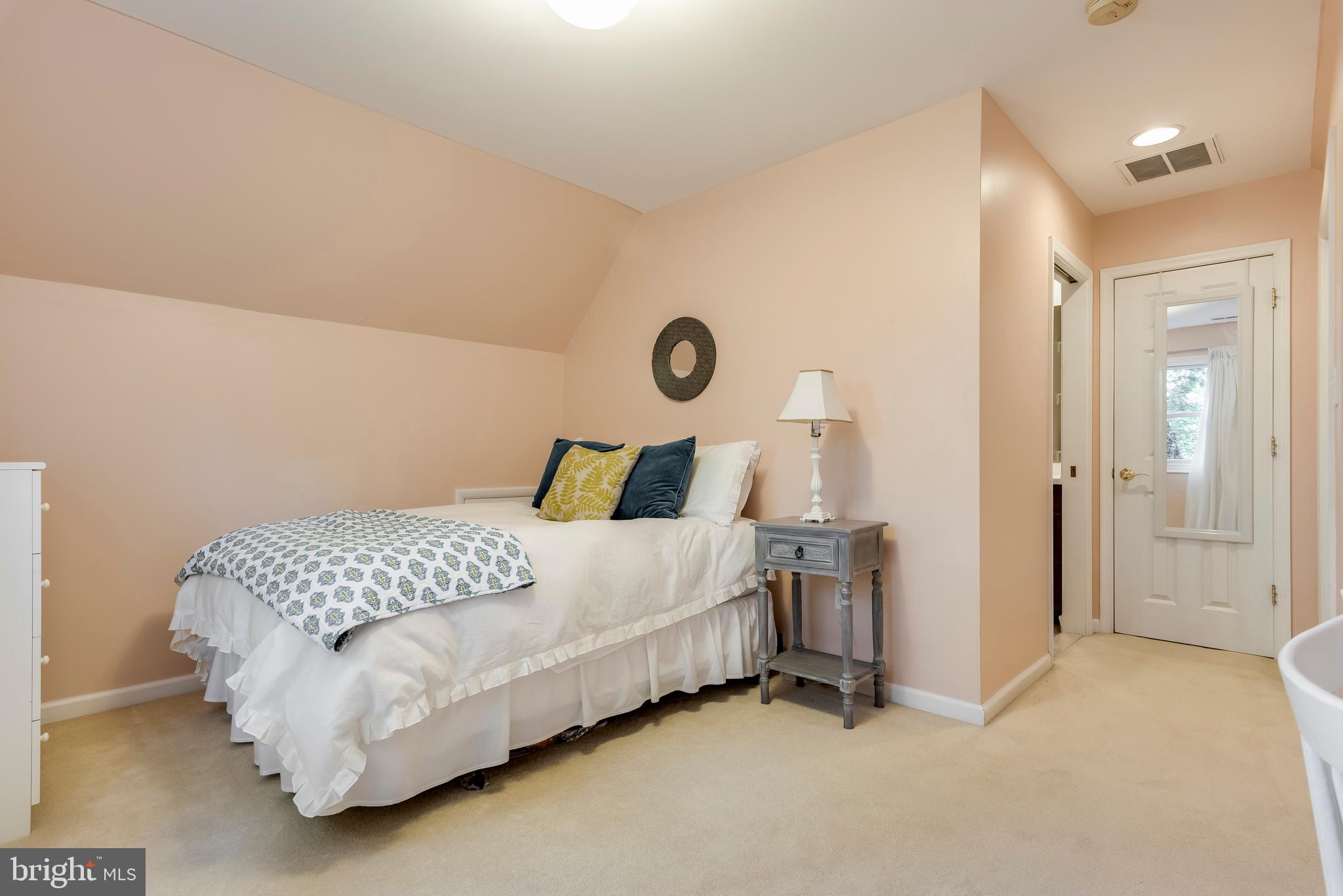 PENDENNIS MOUNT - Residential