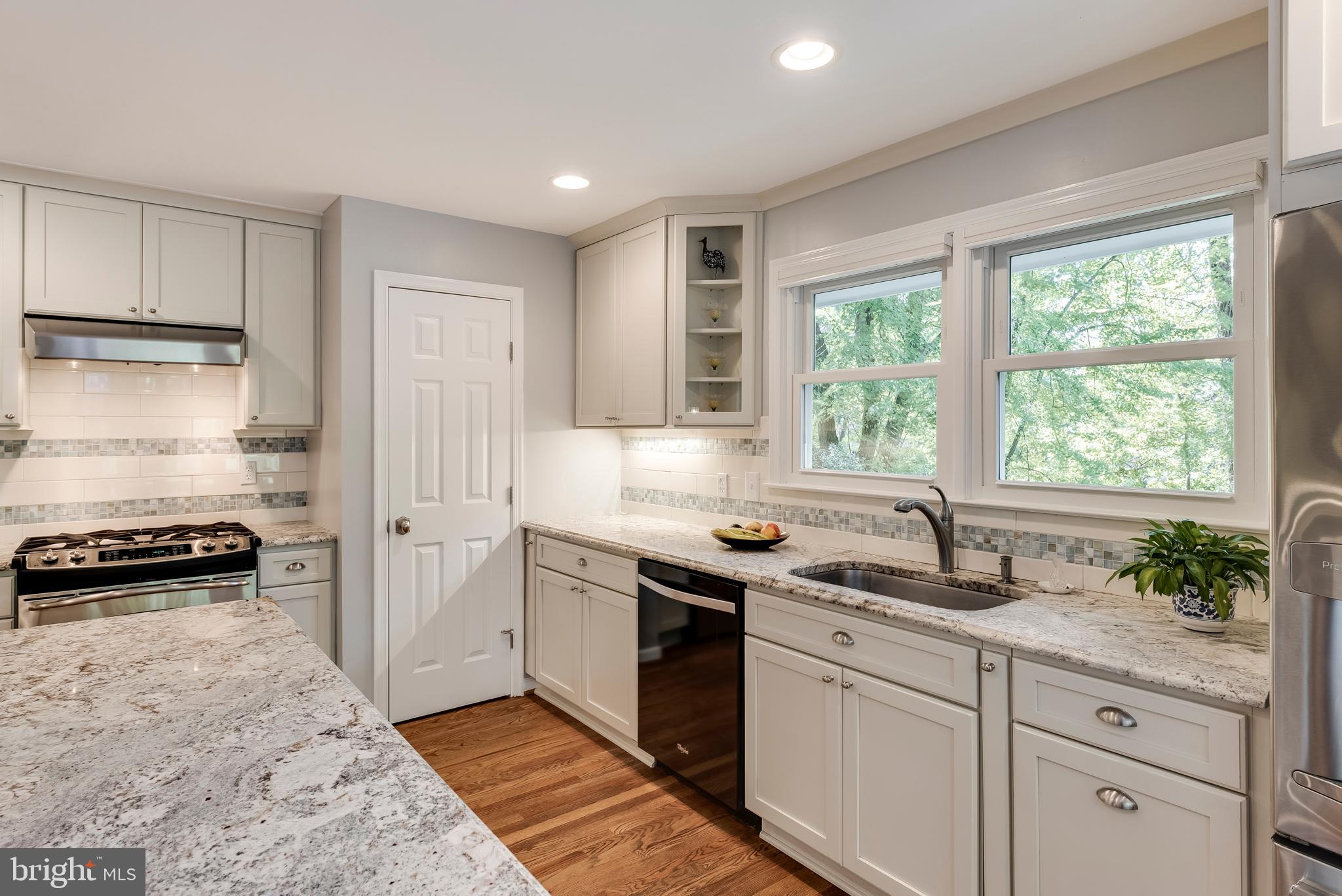 PENDENNIS MOUNT - Residential