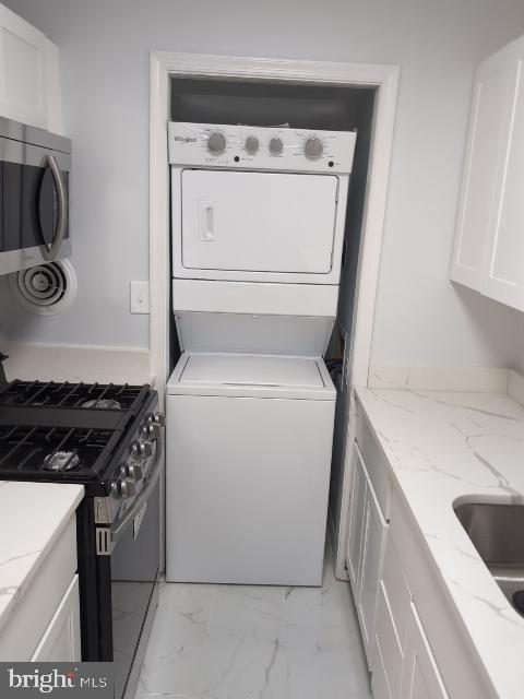 FRENCHMANS CREEK - Residential